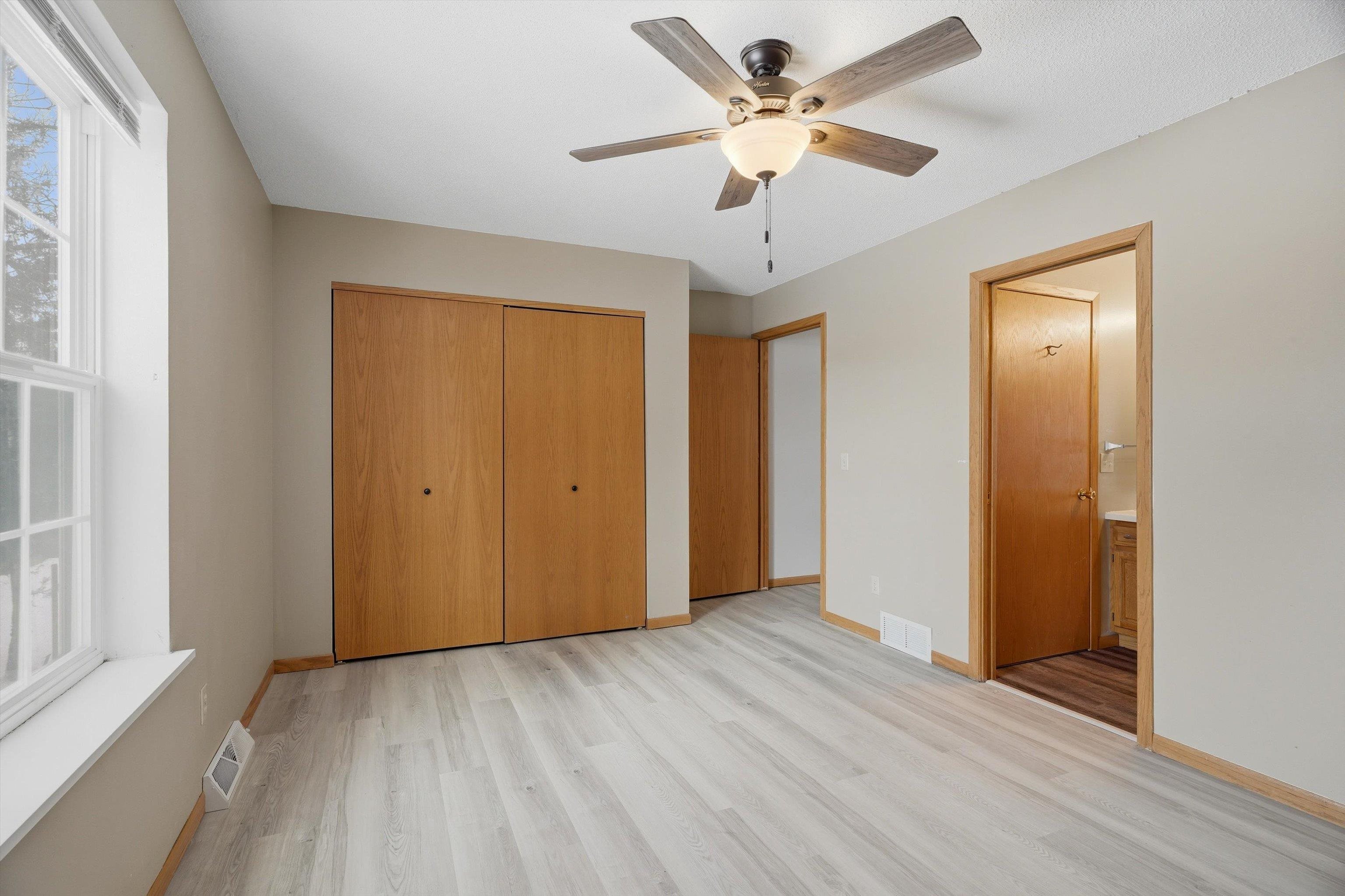 2806-2808 S FELKER AVENUE, Marshfield, Wisconsin 54449, 3 Bedrooms Bedrooms, 7 Rooms Rooms,1.5 BathroomsBathrooms,Multi-family,For Sale,2806-2808 S FELKER AVENUE,22601017