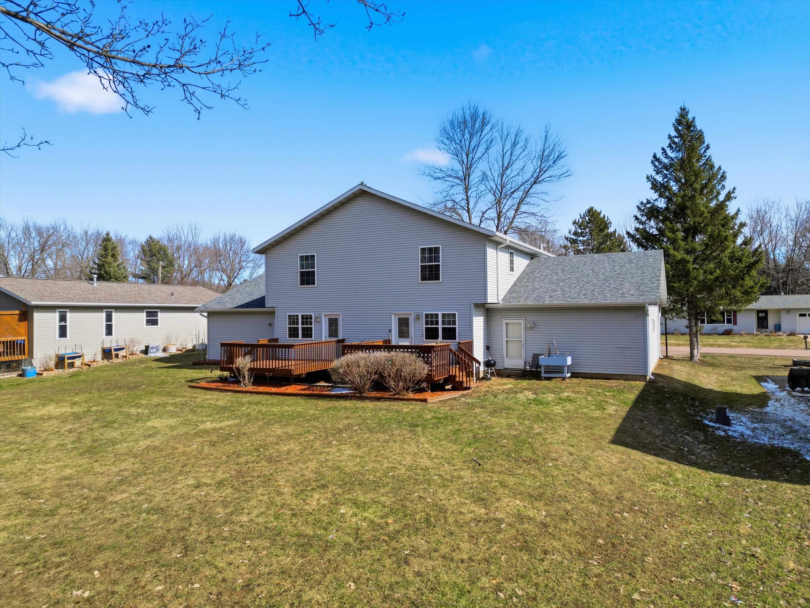 2806-2808 S FELKER AVENUE, Marshfield, Wisconsin 54449, 3 Bedrooms Bedrooms, 7 Rooms Rooms,1.5 BathroomsBathrooms,Multi-family,For Sale,2806-2808 S FELKER AVENUE,22601017