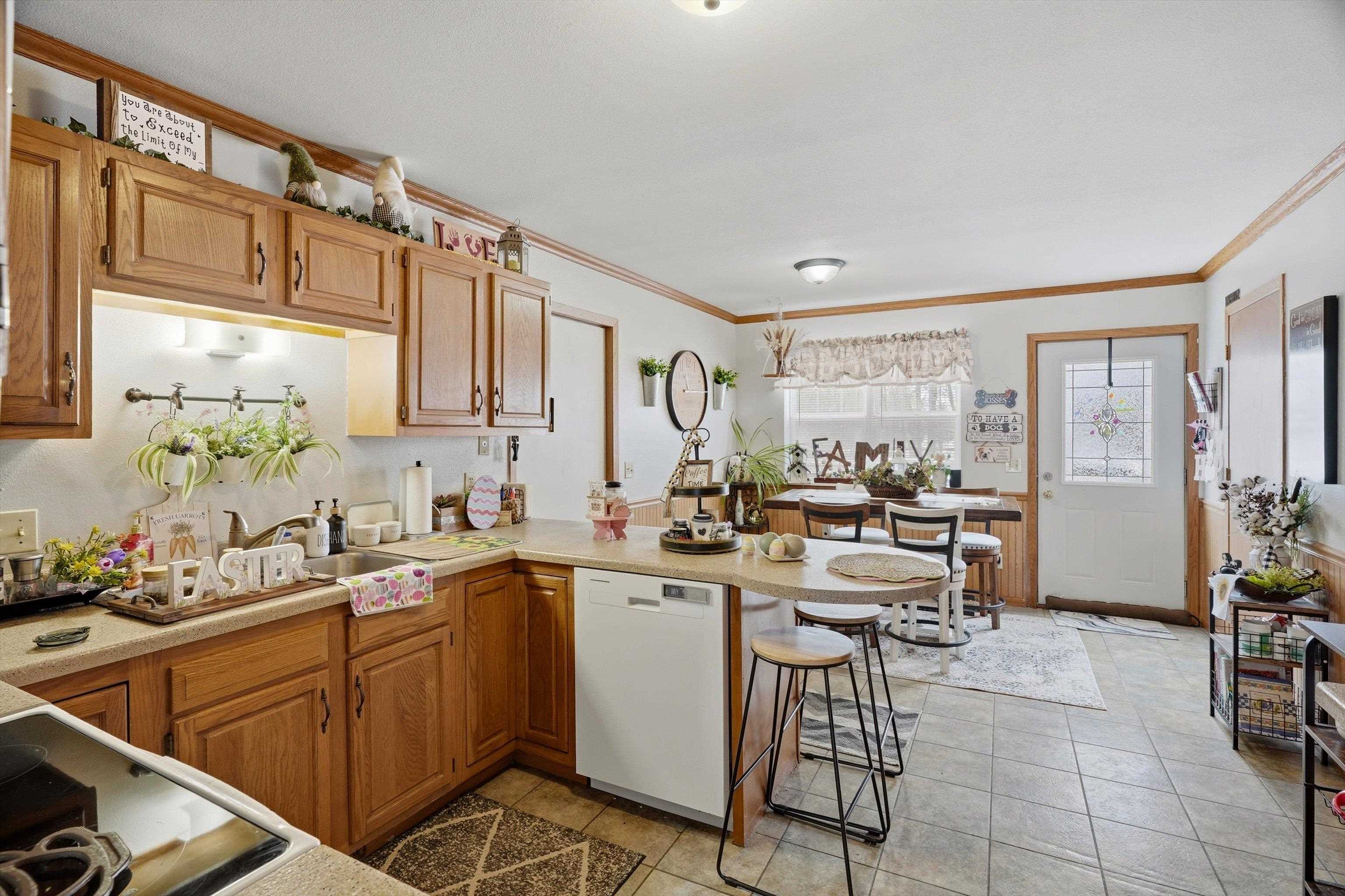 2806-2808 S FELKER AVENUE, Marshfield, Wisconsin 54449, 3 Bedrooms Bedrooms, 7 Rooms Rooms,1.5 BathroomsBathrooms,Multi-family,For Sale,2806-2808 S FELKER AVENUE,22601017