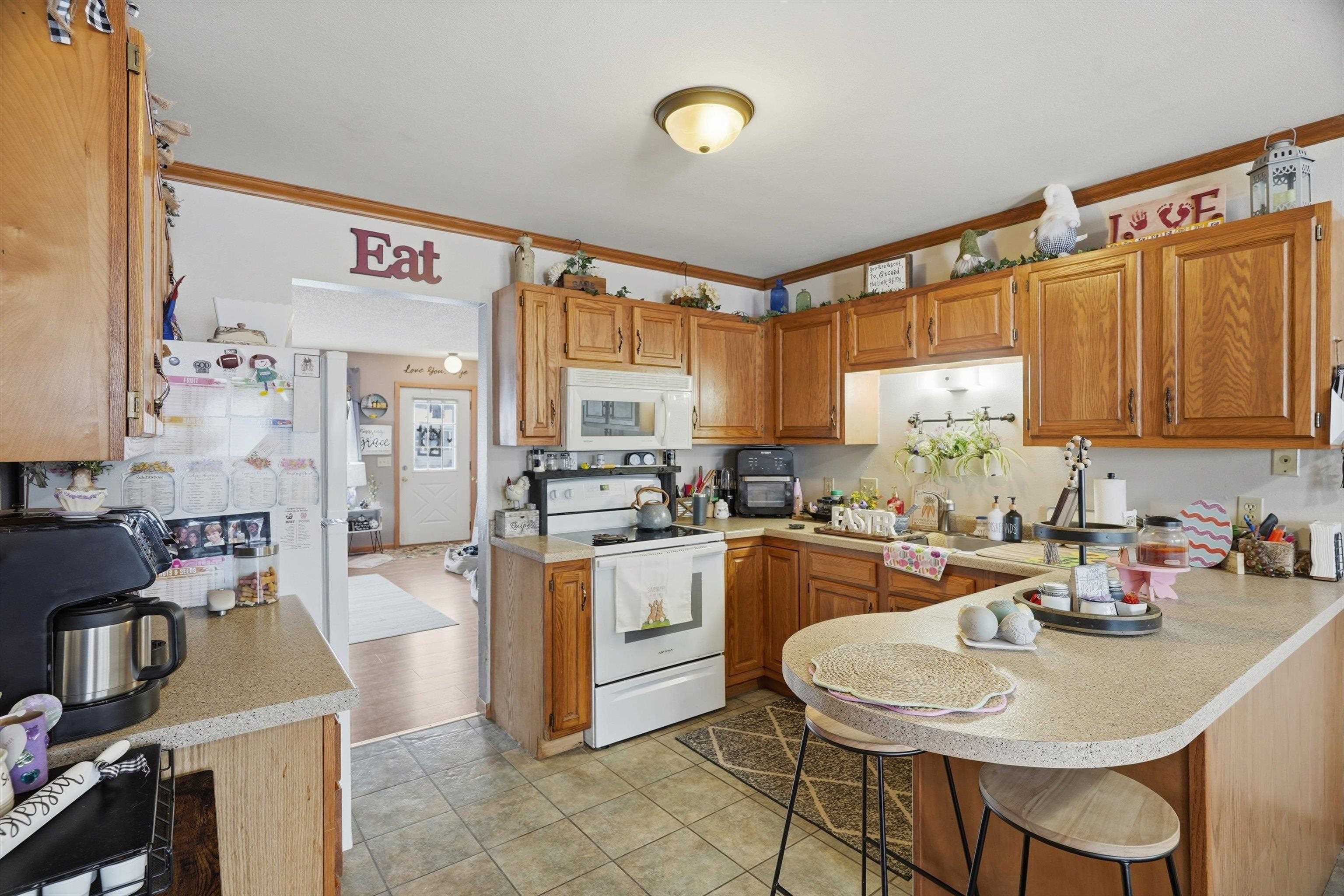 2806-2808 S FELKER AVENUE, Marshfield, Wisconsin 54449, 3 Bedrooms Bedrooms, 7 Rooms Rooms,1.5 BathroomsBathrooms,Multi-family,For Sale,2806-2808 S FELKER AVENUE,22601017