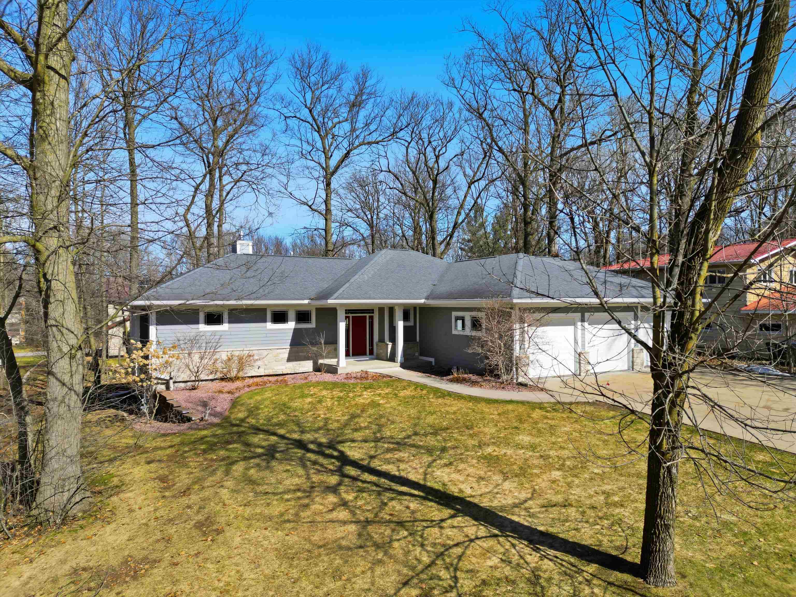 1137 W RIDGE ROAD, Marshfield, Wisconsin 54449, 4 Bedrooms Bedrooms, ,3 BathroomsBathrooms,Residential,For Sale,1137 W RIDGE ROAD,22601025