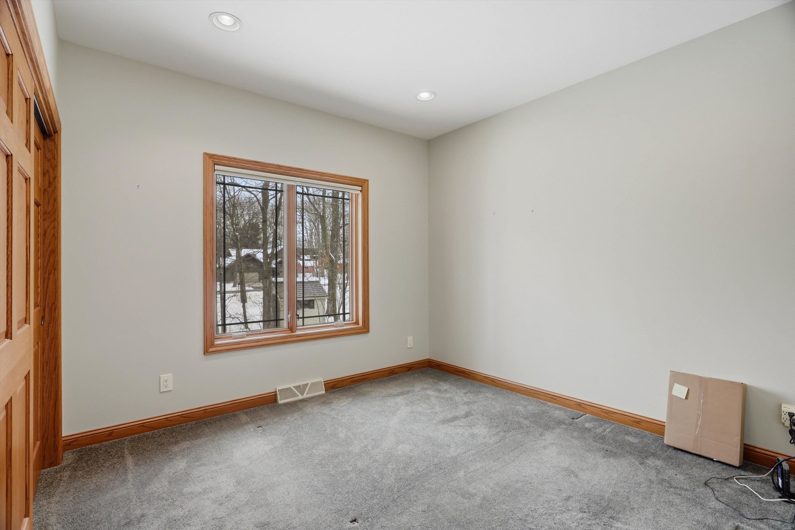 1137 W RIDGE ROAD, Marshfield, Wisconsin 54449, 4 Bedrooms Bedrooms, ,3 BathroomsBathrooms,Residential,For Sale,1137 W RIDGE ROAD,22601025