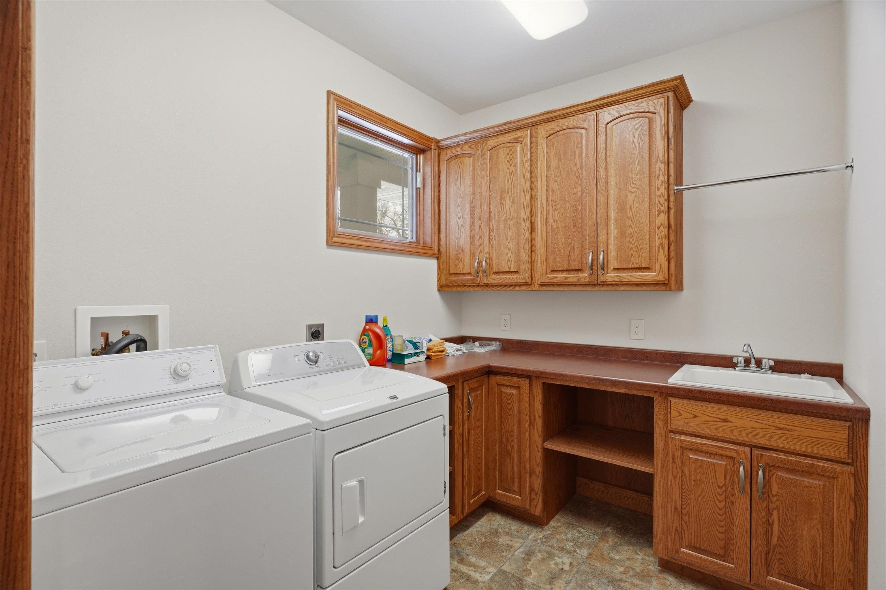 1137 W RIDGE ROAD, Marshfield, Wisconsin 54449, 4 Bedrooms Bedrooms, ,3 BathroomsBathrooms,Residential,For Sale,1137 W RIDGE ROAD,22601025