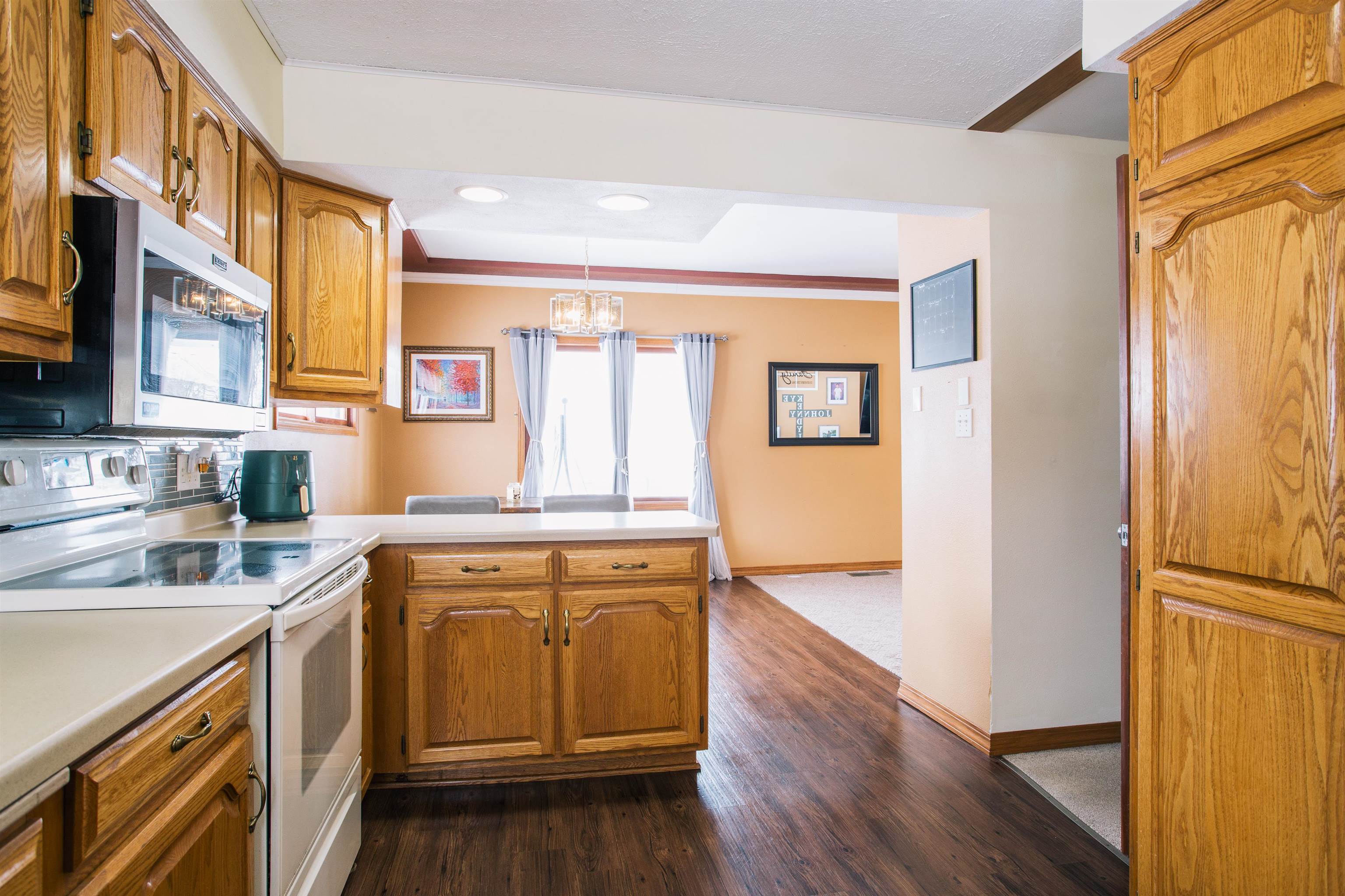 101 S WEST STREET, Loyal, Wisconsin 54446, 4 Bedrooms Bedrooms, ,2 BathroomsBathrooms,Residential,For Sale,101 S WEST STREET,22601046