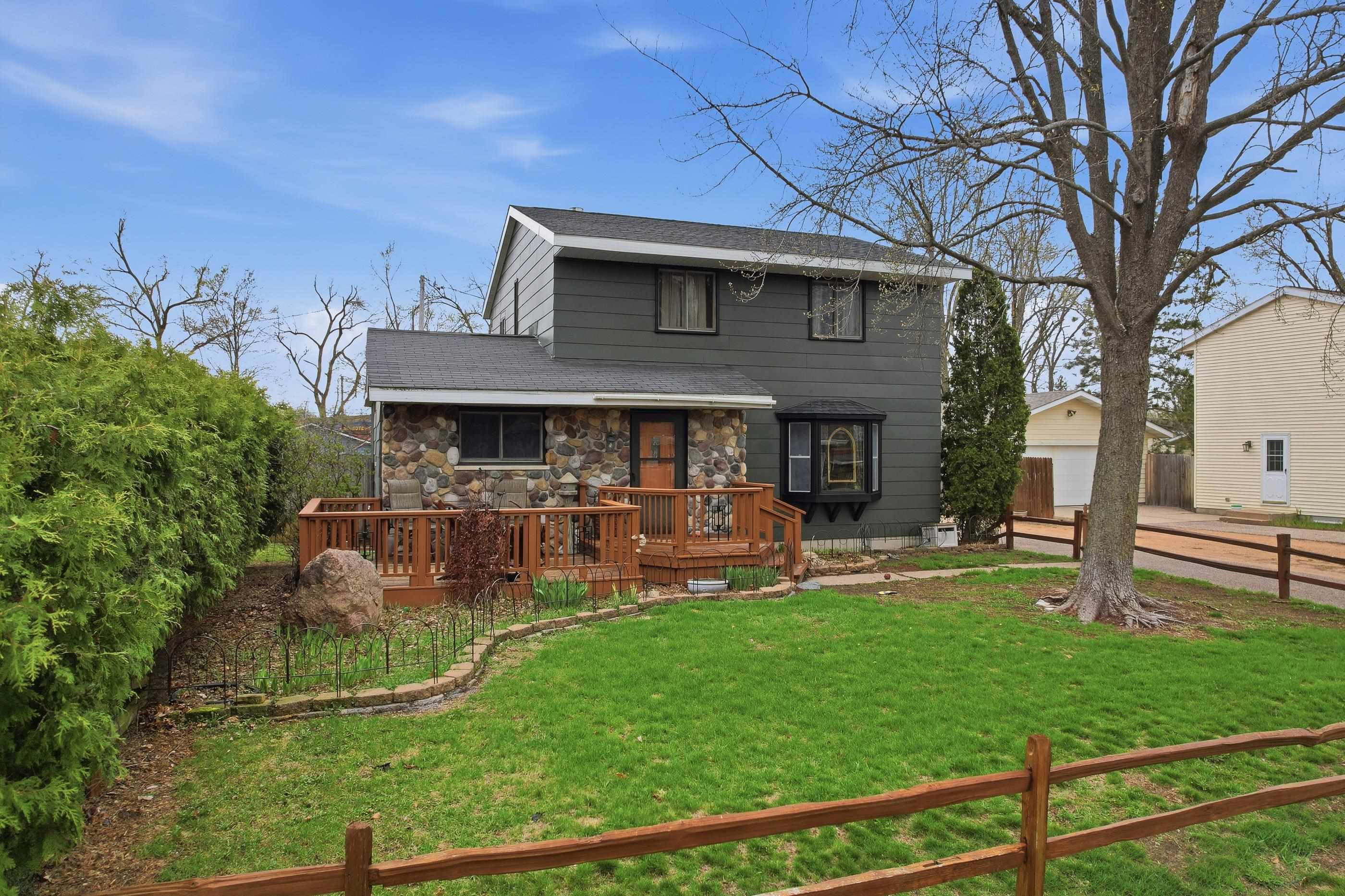 2924 LINDBERGH AVENUE, Stevens Point, Wisconsin 54481, 4 Bedrooms Bedrooms, ,2 BathroomsBathrooms,Residential,For Sale,2924 LINDBERGH AVENUE,22601048