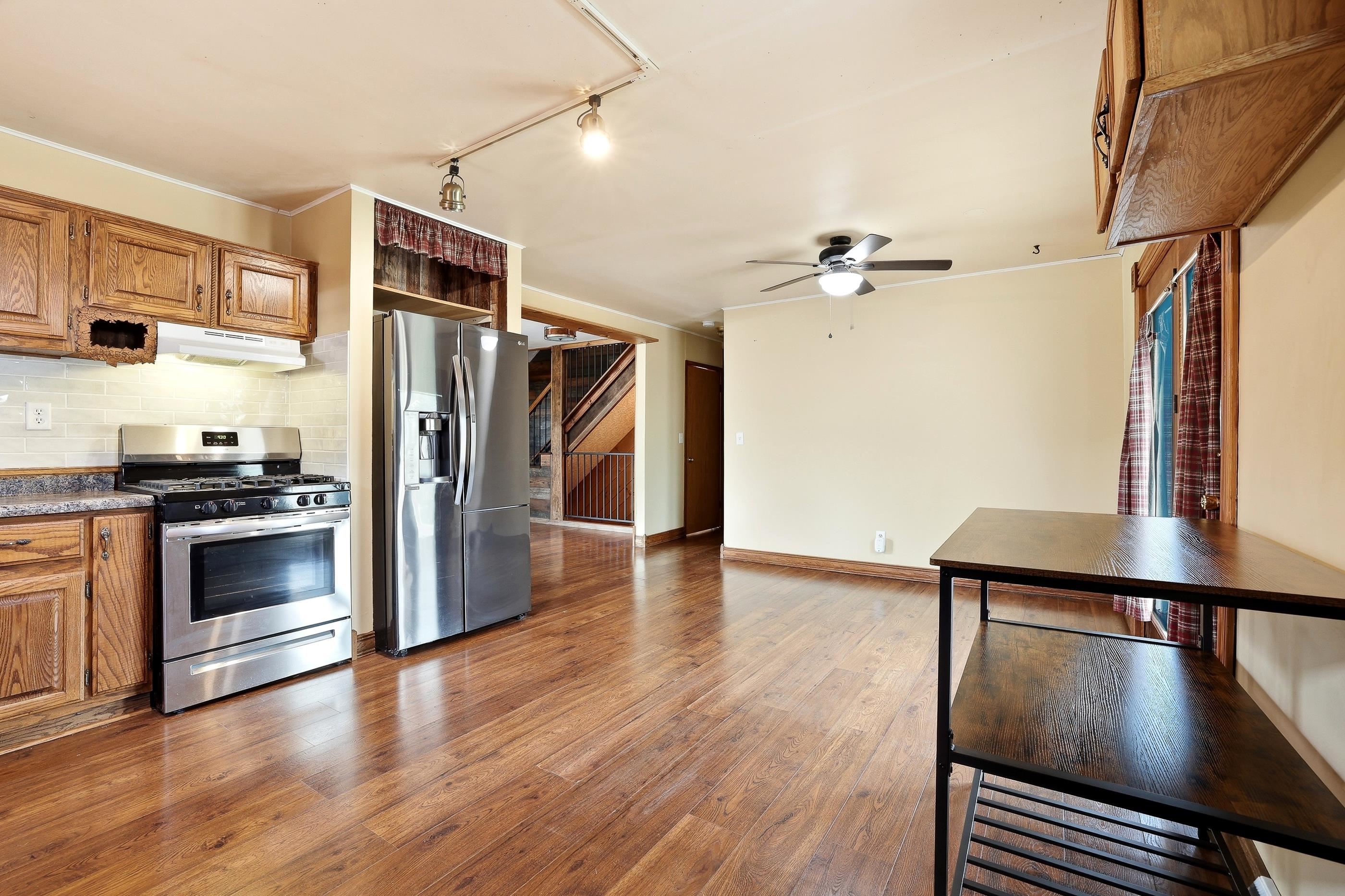 2924 LINDBERGH AVENUE, Stevens Point, Wisconsin 54481, 4 Bedrooms Bedrooms, ,2 BathroomsBathrooms,Residential,For Sale,2924 LINDBERGH AVENUE,22601048