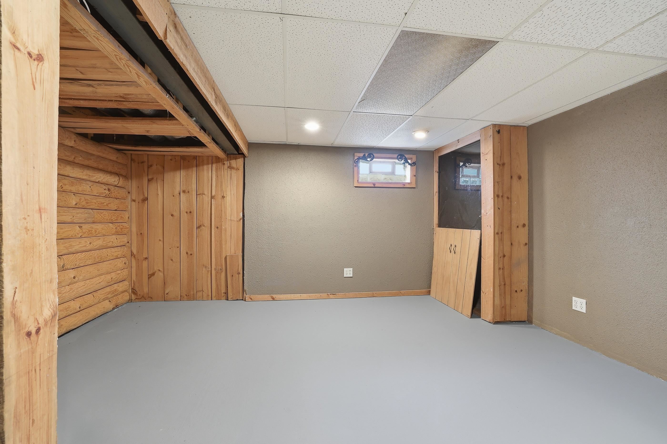 2924 LINDBERGH AVENUE, Stevens Point, Wisconsin 54481, 4 Bedrooms Bedrooms, ,2 BathroomsBathrooms,Residential,For Sale,2924 LINDBERGH AVENUE,22601048