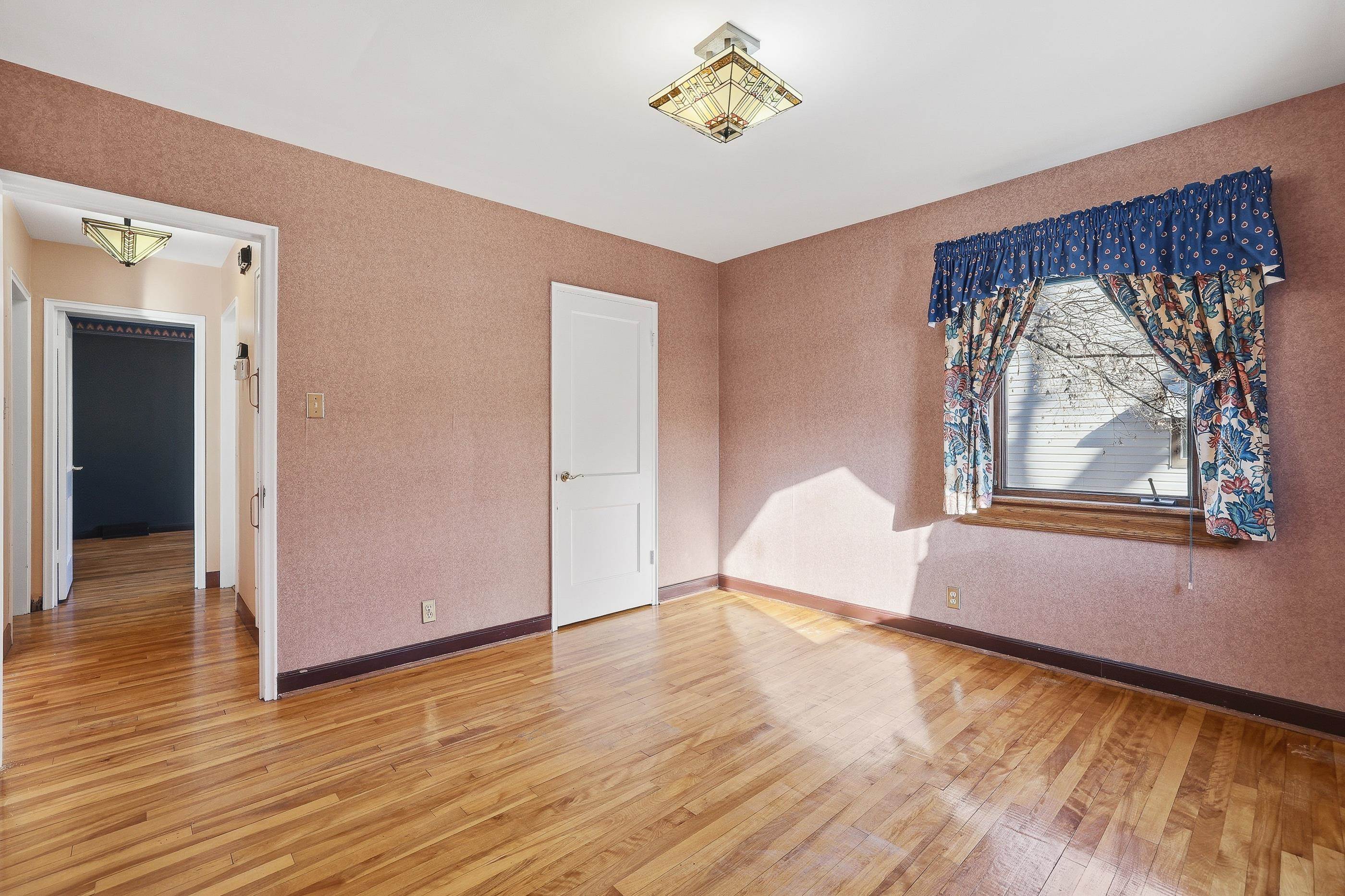 908 GREEN AVENUE, Stevens Point, Wisconsin 54481, 3 Bedrooms Bedrooms, ,1 BathroomBathrooms,Residential,For Sale,908 GREEN AVENUE,22601049