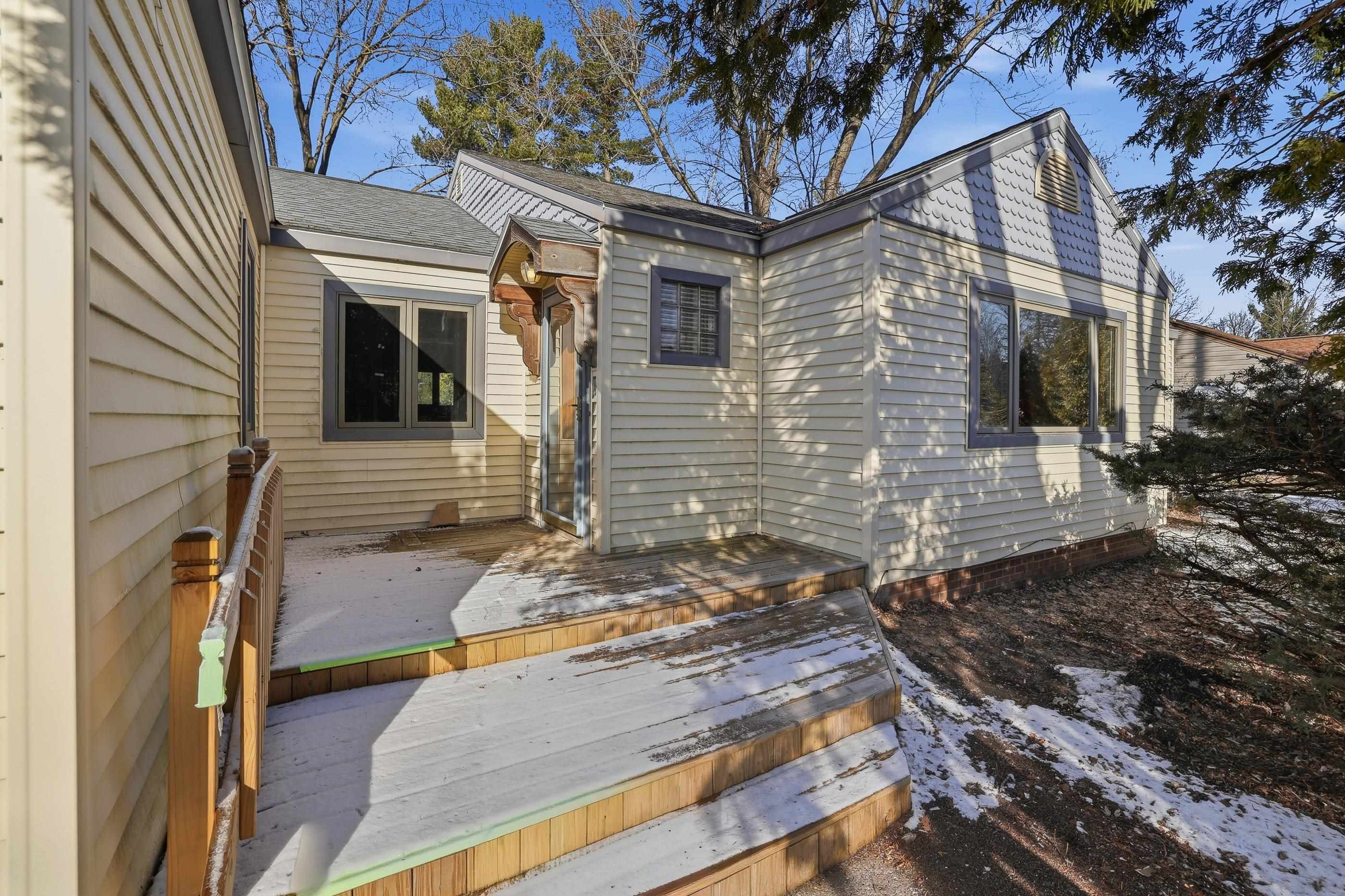 908 GREEN AVENUE, Stevens Point, Wisconsin 54481, 3 Bedrooms Bedrooms, ,1 BathroomBathrooms,Residential,For Sale,908 GREEN AVENUE,22601049