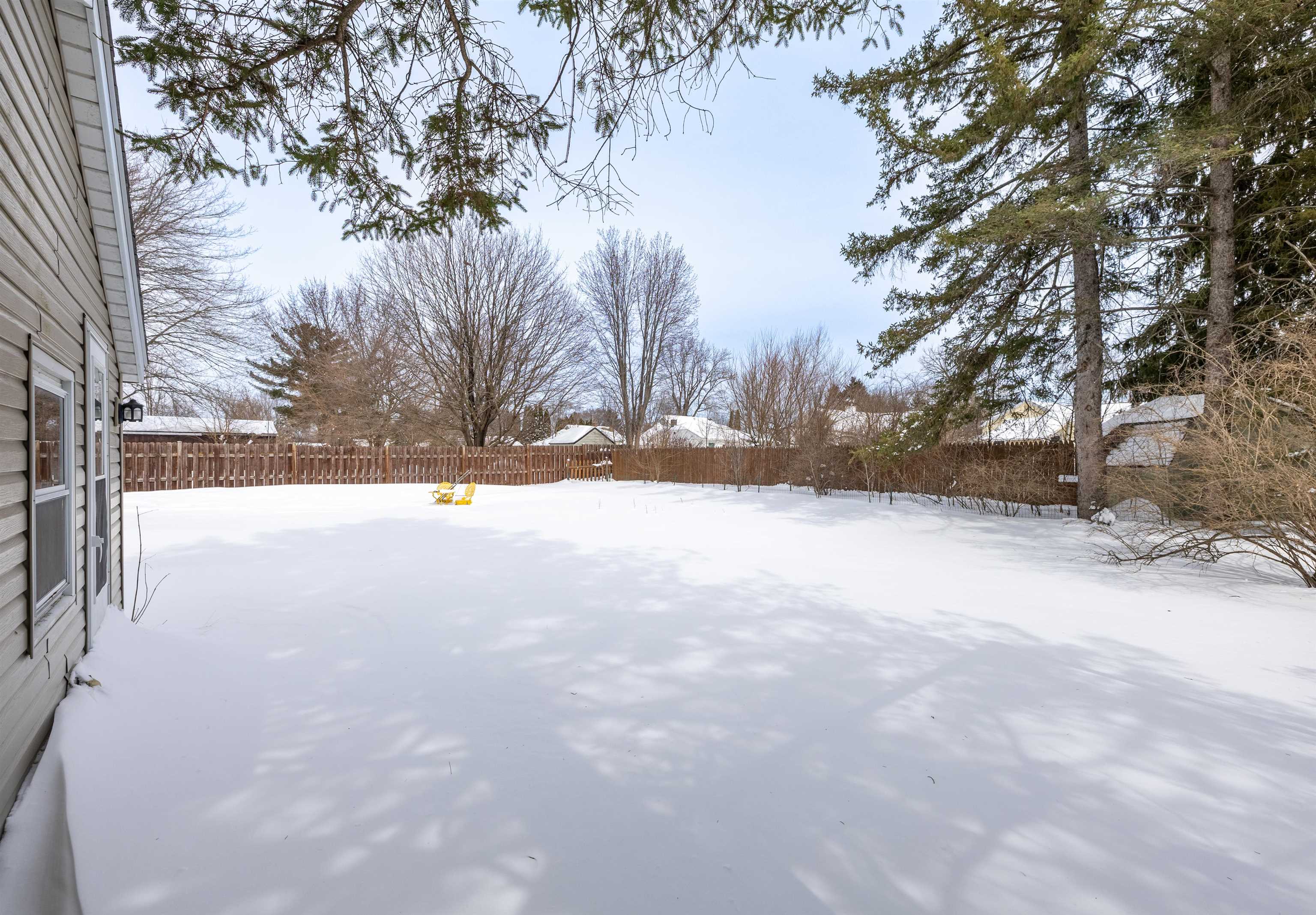 2281 S 5TH STREET, Wisconsin Rapids, Wisconsin 54494, 2 Bedrooms Bedrooms, ,1 BathroomBathrooms,Residential,For Sale,2281 S 5TH STREET,22601050