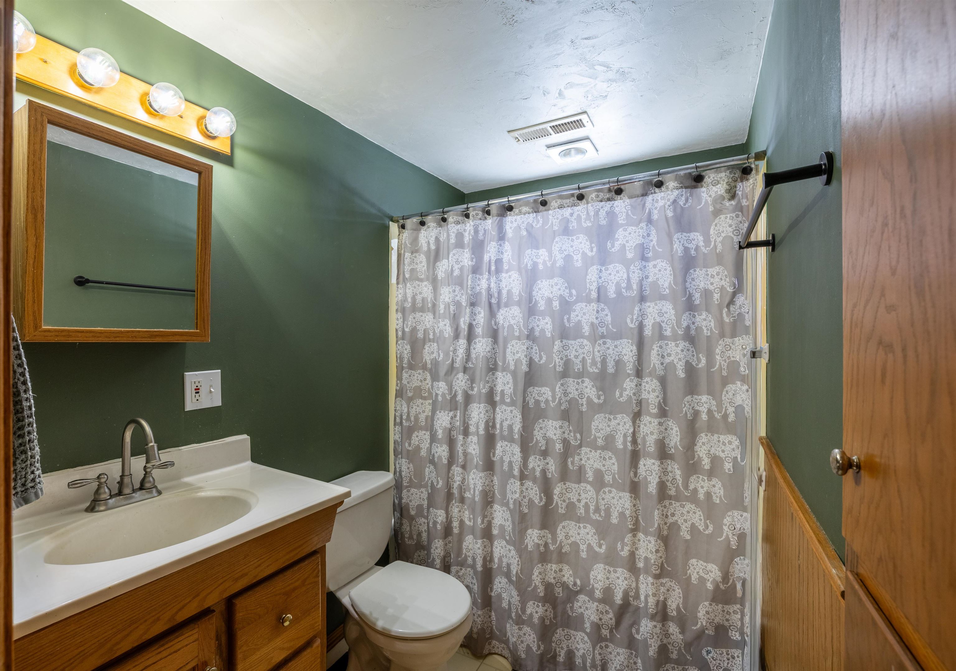 2281 S 5TH STREET, Wisconsin Rapids, Wisconsin 54494, 2 Bedrooms Bedrooms, ,1 BathroomBathrooms,Residential,For Sale,2281 S 5TH STREET,22601050