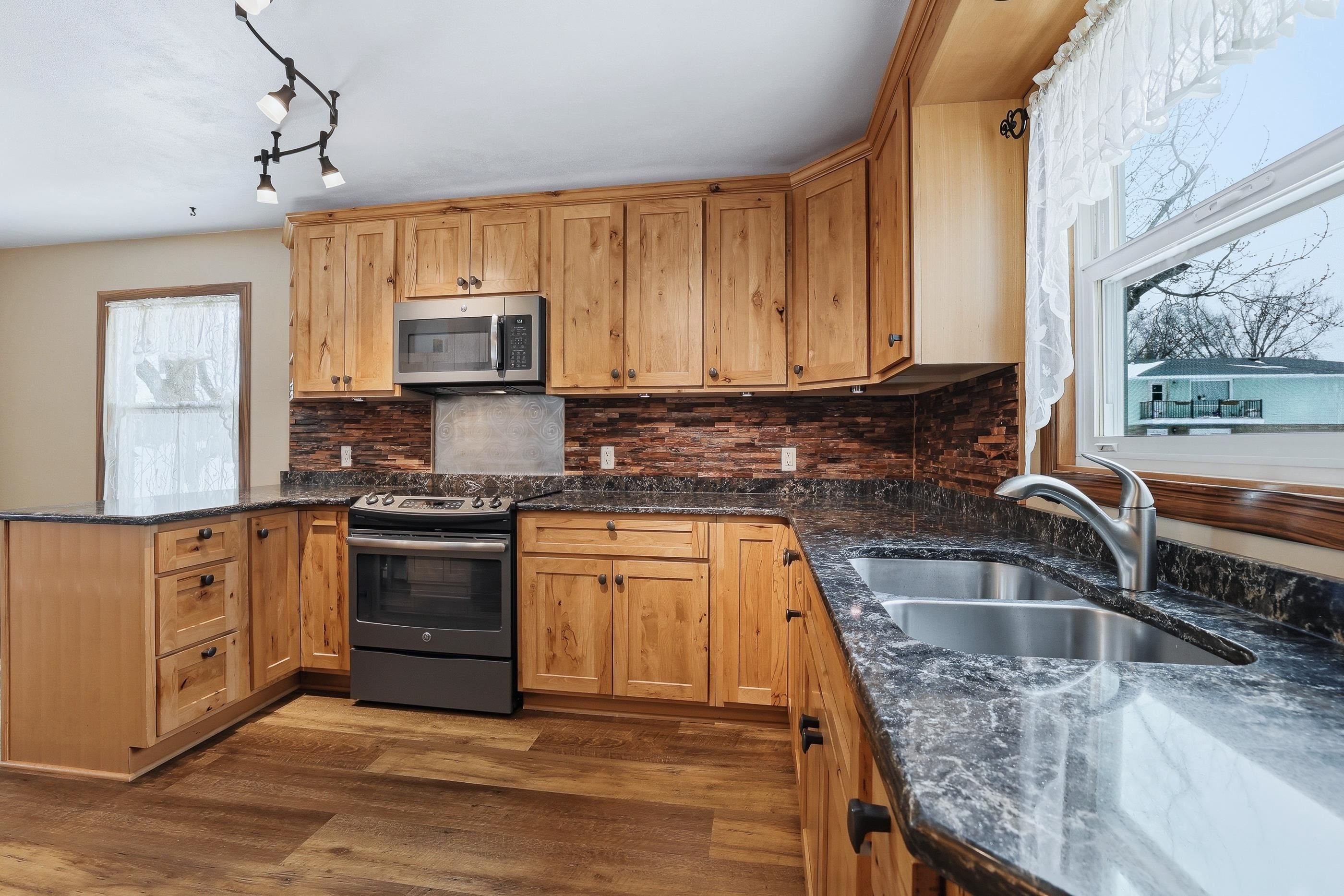 2900 DIXON STREET, Stevens Point, Wisconsin 54481, 3 Bedrooms Bedrooms, ,2 BathroomsBathrooms,Residential,For Sale,2900 DIXON STREET,22601067