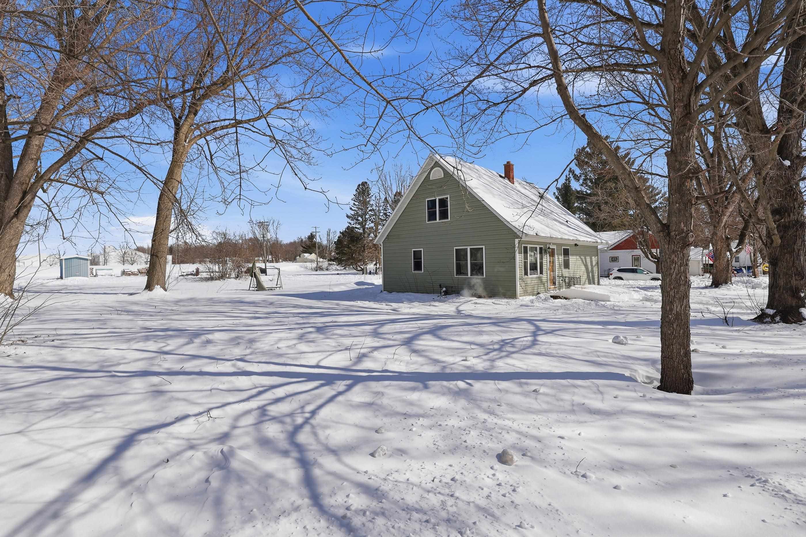 400 W MAIN STREET, Thorp, Wisconsin 54771, 3 Bedrooms Bedrooms, ,1 BathroomBathrooms,Residential,For Sale,400 W MAIN STREET,22601083