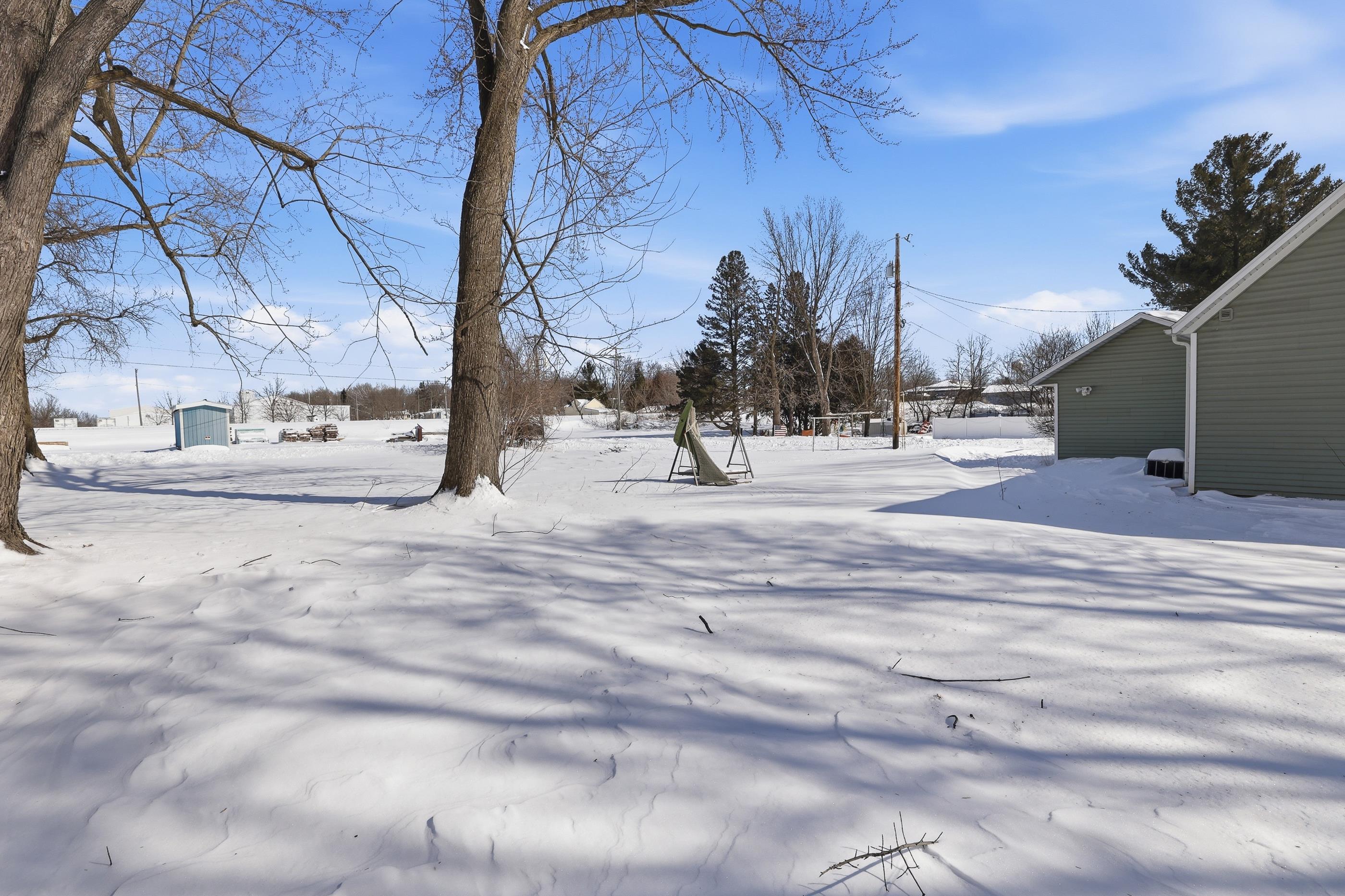 400 W MAIN STREET, Thorp, Wisconsin 54771, 3 Bedrooms Bedrooms, ,1 BathroomBathrooms,Residential,For Sale,400 W MAIN STREET,22601083