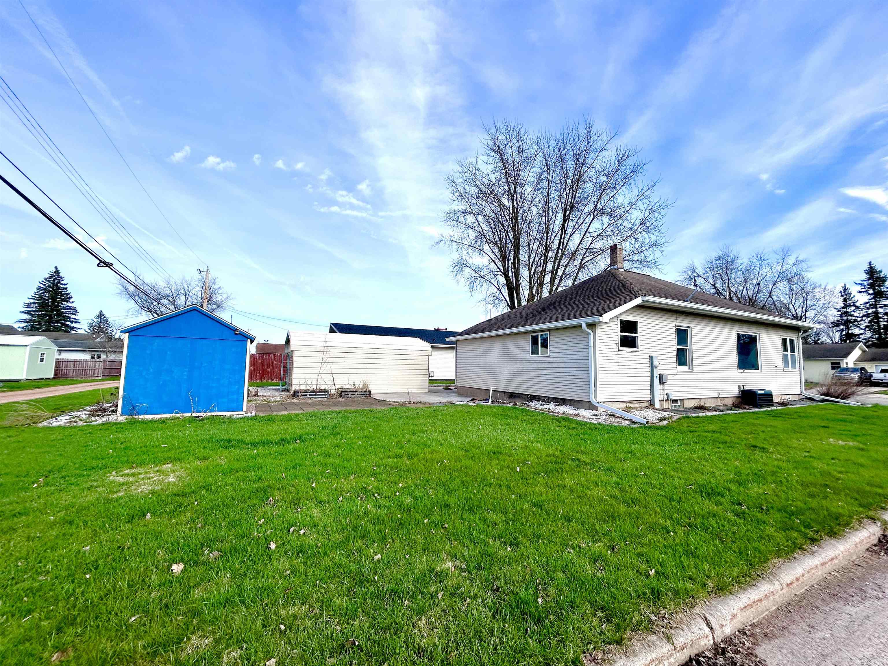 208 W CLARK STREET, Spencer, Wisconsin 54479, 2 Bedrooms Bedrooms, ,1 BathroomBathrooms,Residential,For Sale,208 W CLARK STREET,22601086