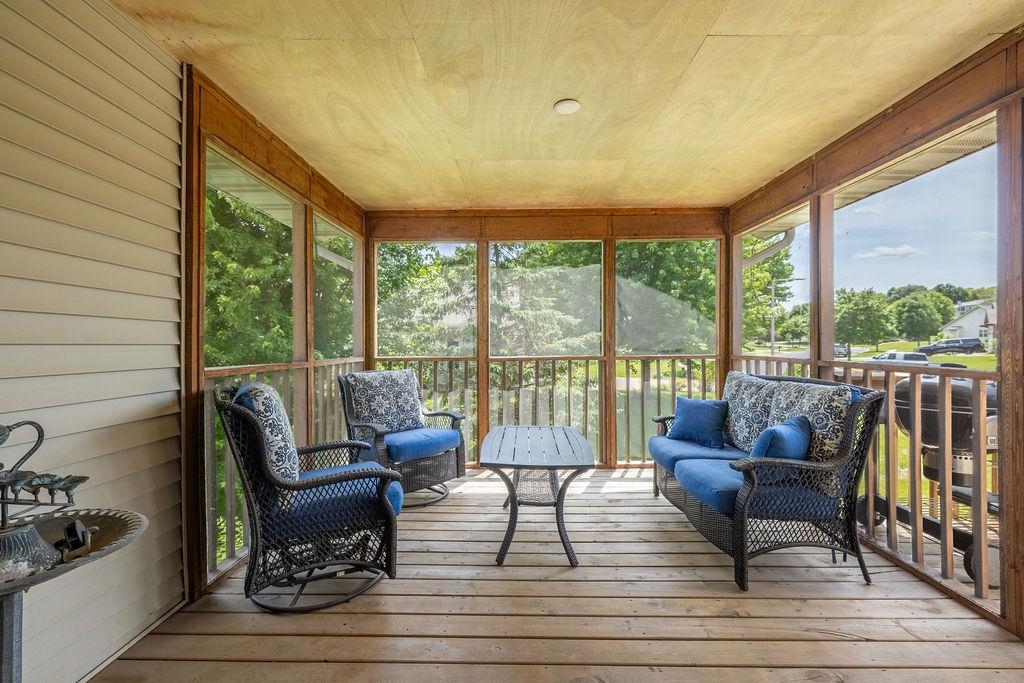209 MORNINGSIDE DRIVE, DEERFIELD, Wisconsin 53531, 3 Bedrooms Bedrooms, 2 Rooms Rooms,3 BathroomsBathrooms,Residential,For Sale,209 MORNINGSIDE DRIVE,22601090
