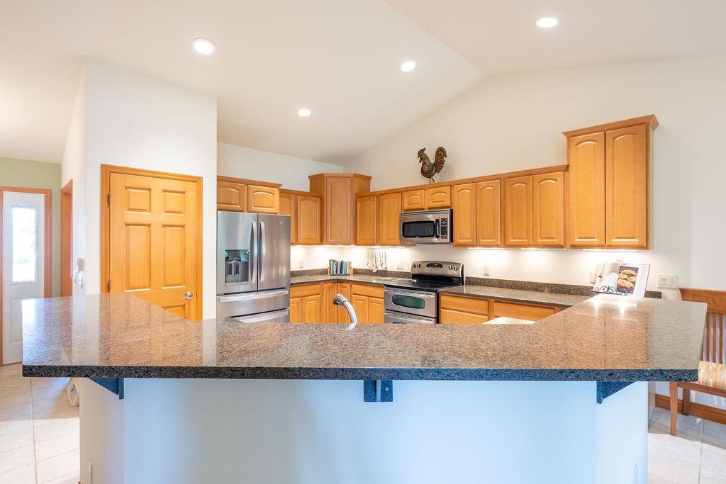 209 MORNINGSIDE DRIVE, DEERFIELD, Wisconsin 53531, 3 Bedrooms Bedrooms, 2 Rooms Rooms,3 BathroomsBathrooms,Residential,For Sale,209 MORNINGSIDE DRIVE,22601090