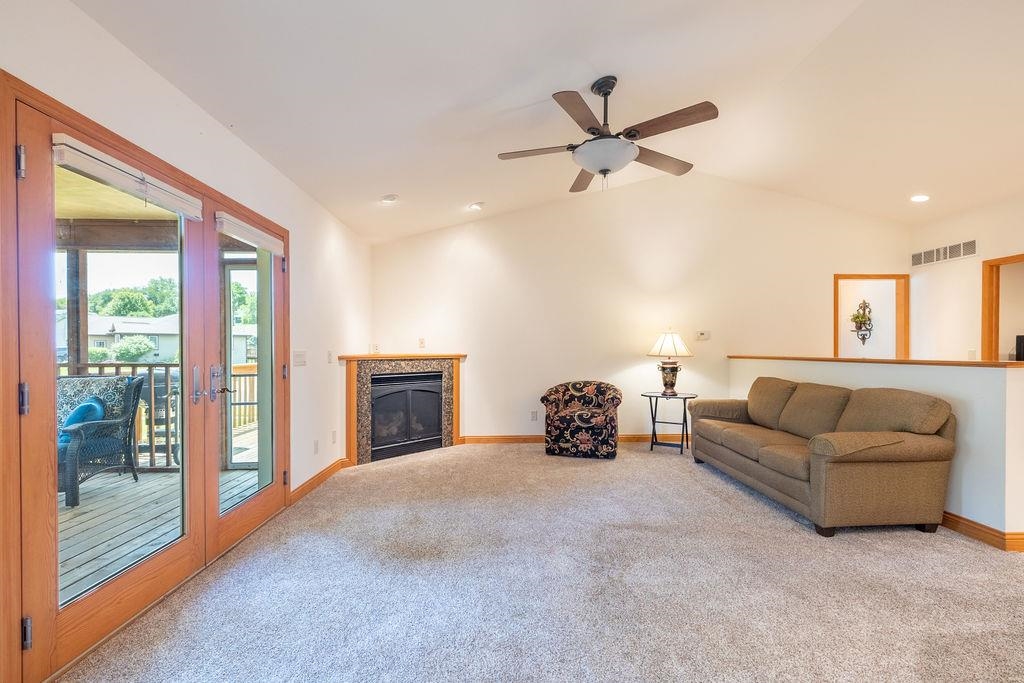 209 MORNINGSIDE DRIVE, DEERFIELD, Wisconsin 53531, 3 Bedrooms Bedrooms, 2 Rooms Rooms,3 BathroomsBathrooms,Residential,For Sale,209 MORNINGSIDE DRIVE,22601090