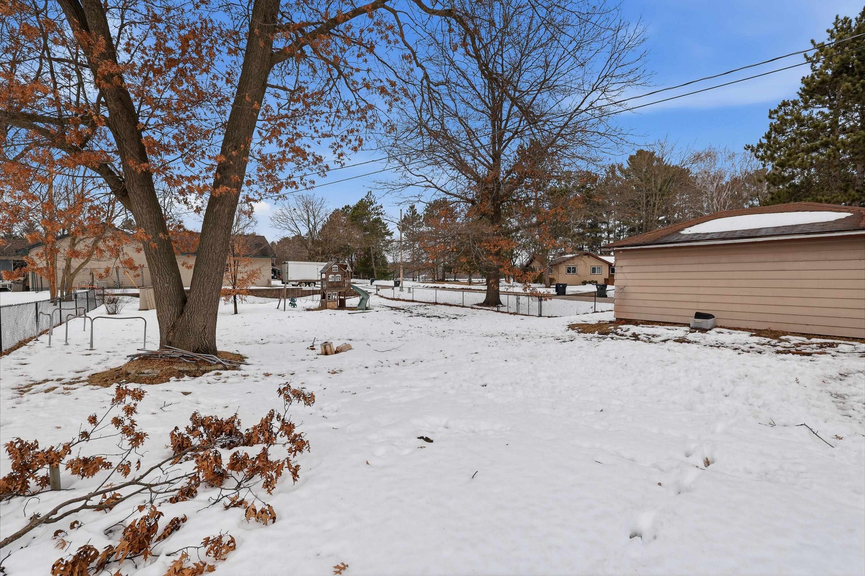 1915 SCHOOL STREET, Stevens Point, Wisconsin 54481, 3 Bedrooms Bedrooms, ,2 BathroomsBathrooms,Residential,For Sale,1915 SCHOOL STREET,22601097