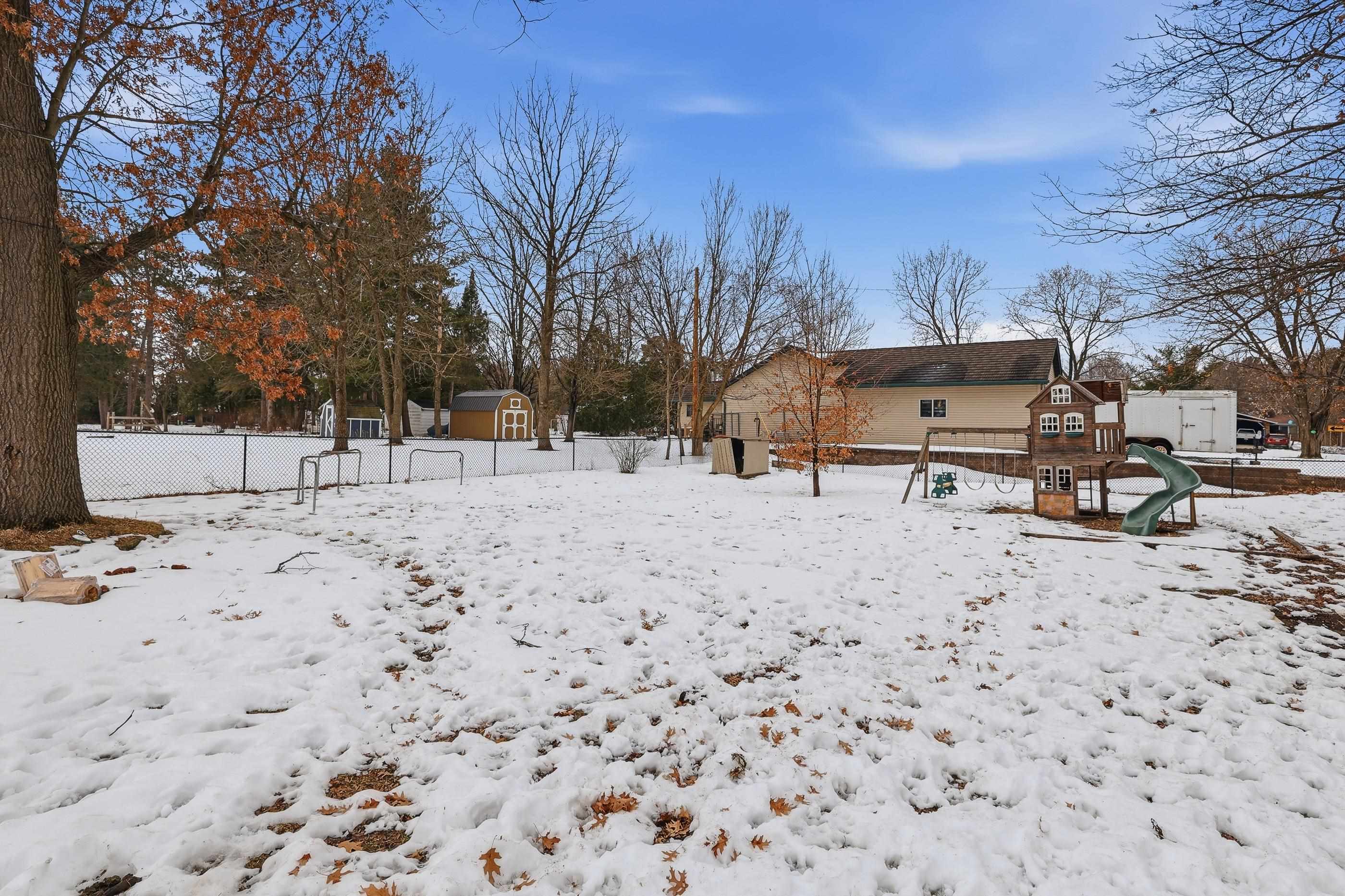1915 SCHOOL STREET, Stevens Point, Wisconsin 54481, 3 Bedrooms Bedrooms, ,2 BathroomsBathrooms,Residential,For Sale,1915 SCHOOL STREET,22601097