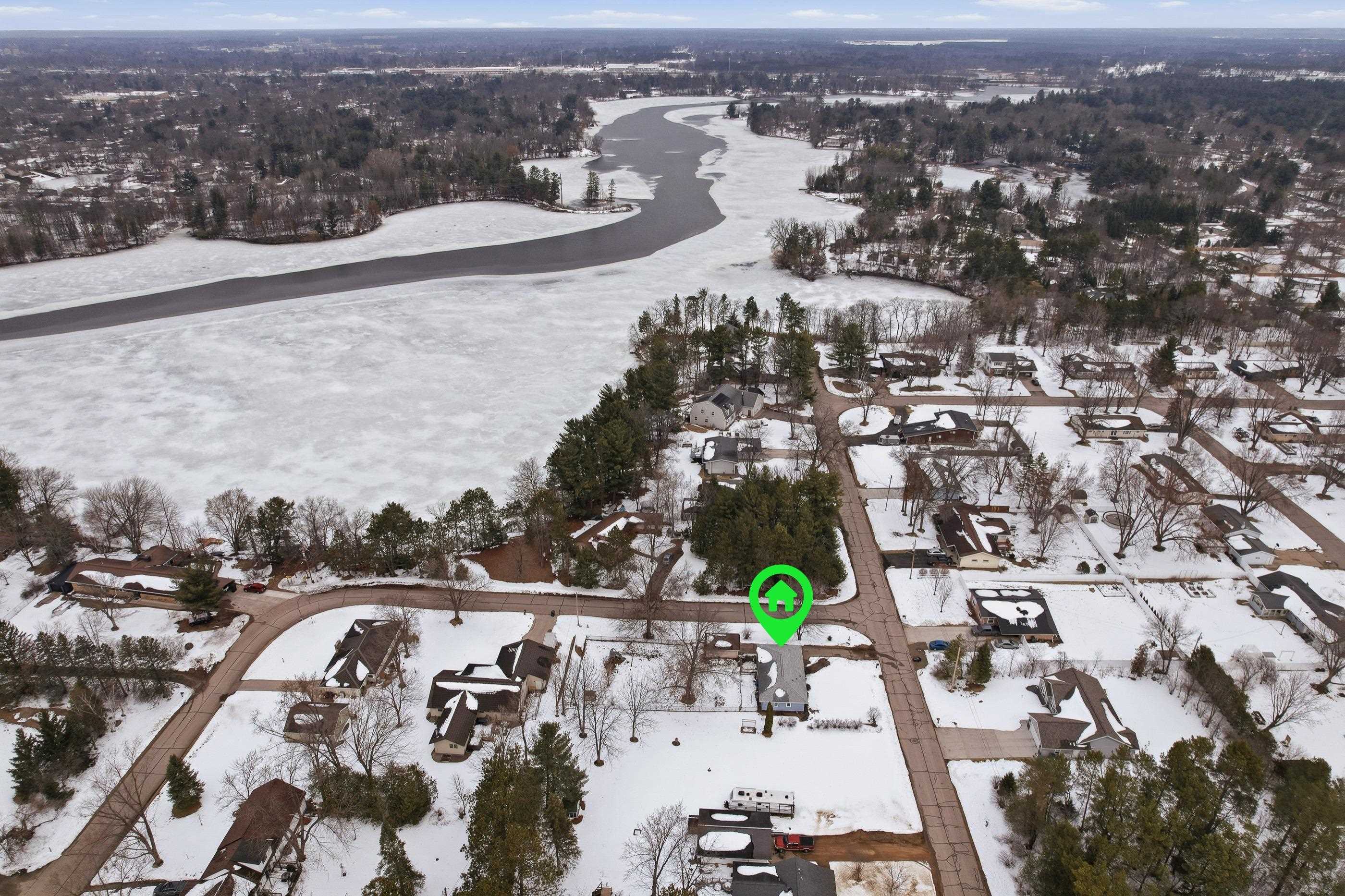 1915 SCHOOL STREET, Stevens Point, Wisconsin 54481, 3 Bedrooms Bedrooms, ,2 BathroomsBathrooms,Residential,For Sale,1915 SCHOOL STREET,22601097
