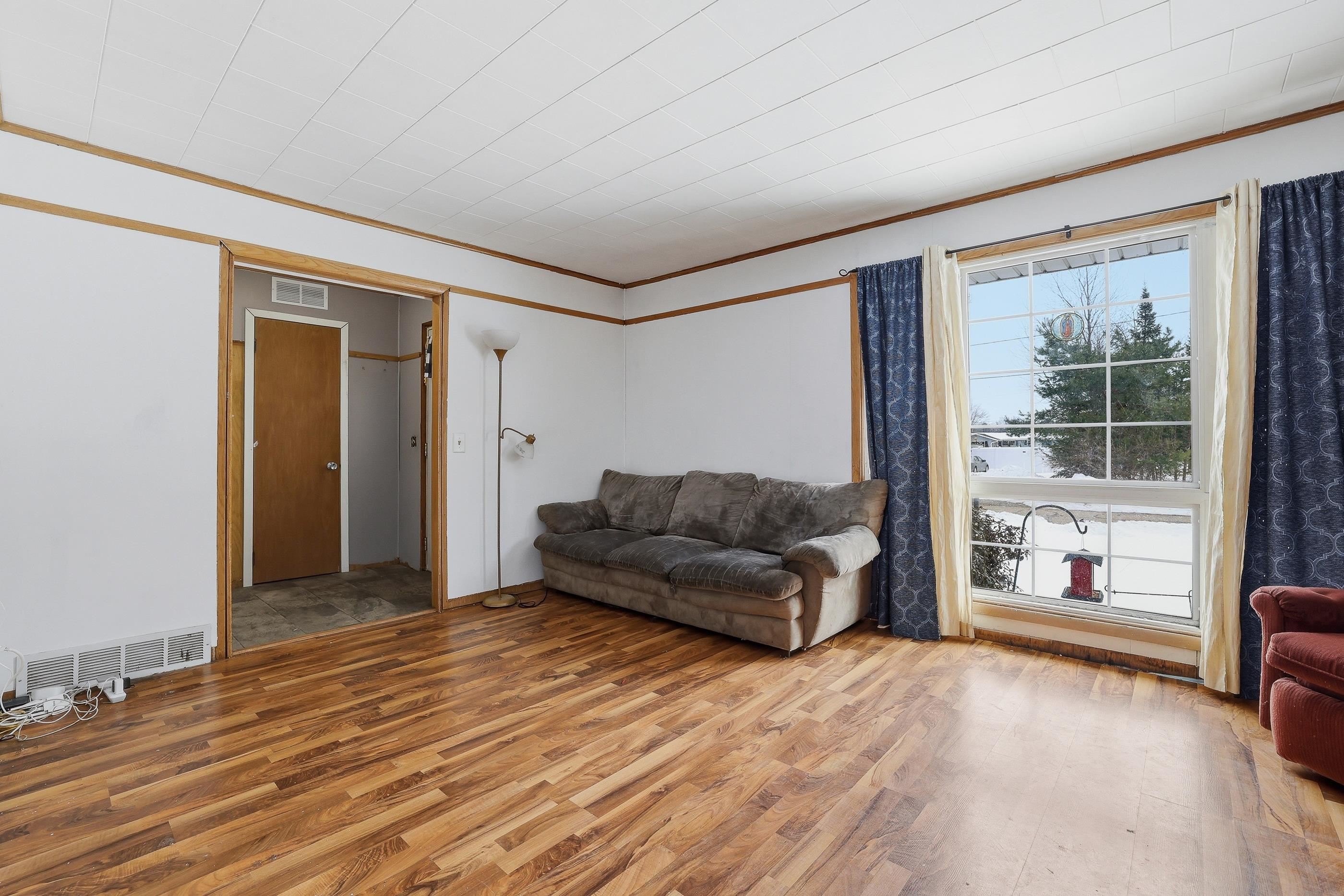 1915 SCHOOL STREET, Stevens Point, Wisconsin 54481, 3 Bedrooms Bedrooms, ,2 BathroomsBathrooms,Residential,For Sale,1915 SCHOOL STREET,22601097