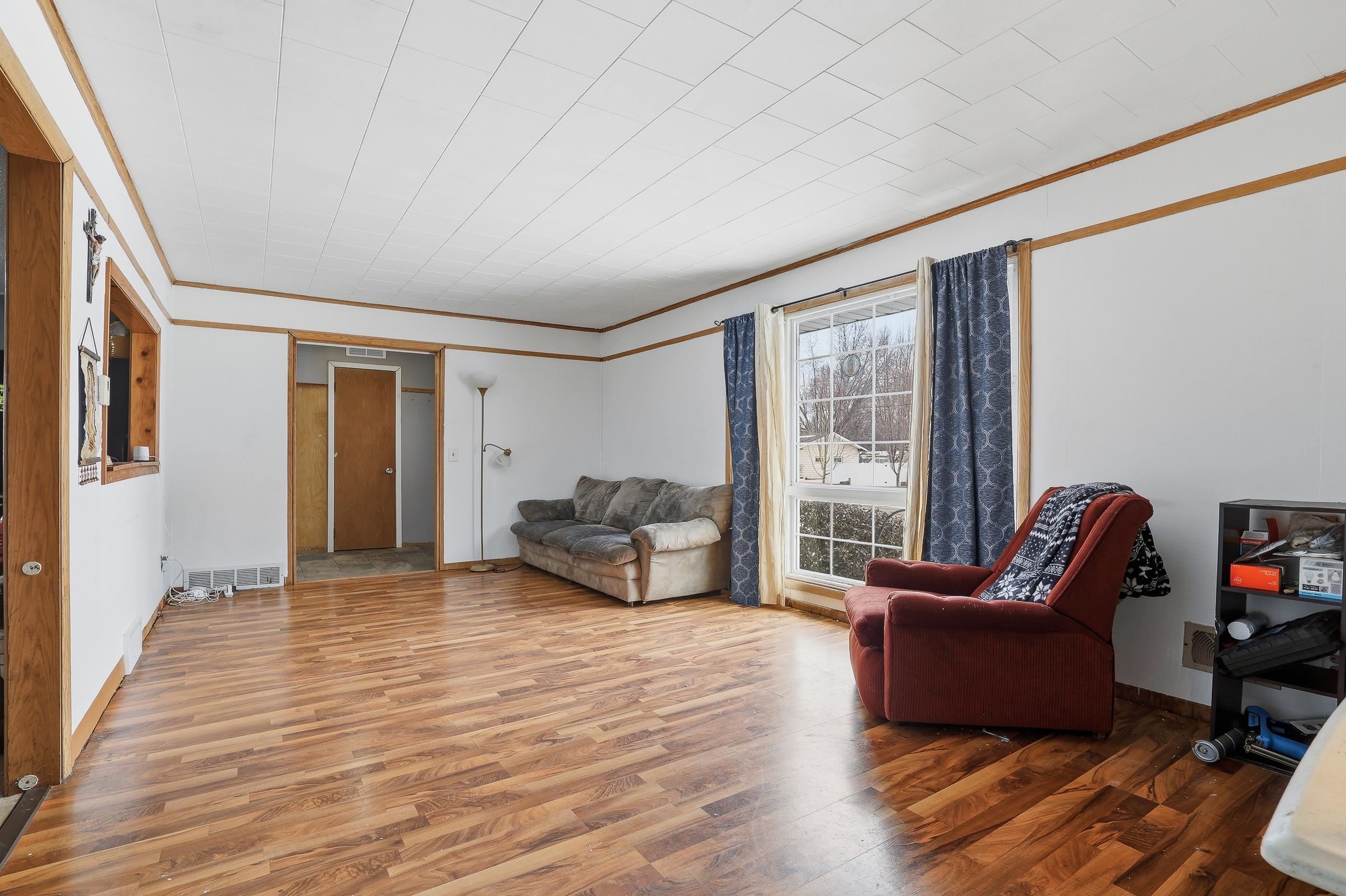 1915 SCHOOL STREET, Stevens Point, Wisconsin 54481, 3 Bedrooms Bedrooms, ,2 BathroomsBathrooms,Residential,For Sale,1915 SCHOOL STREET,22601097