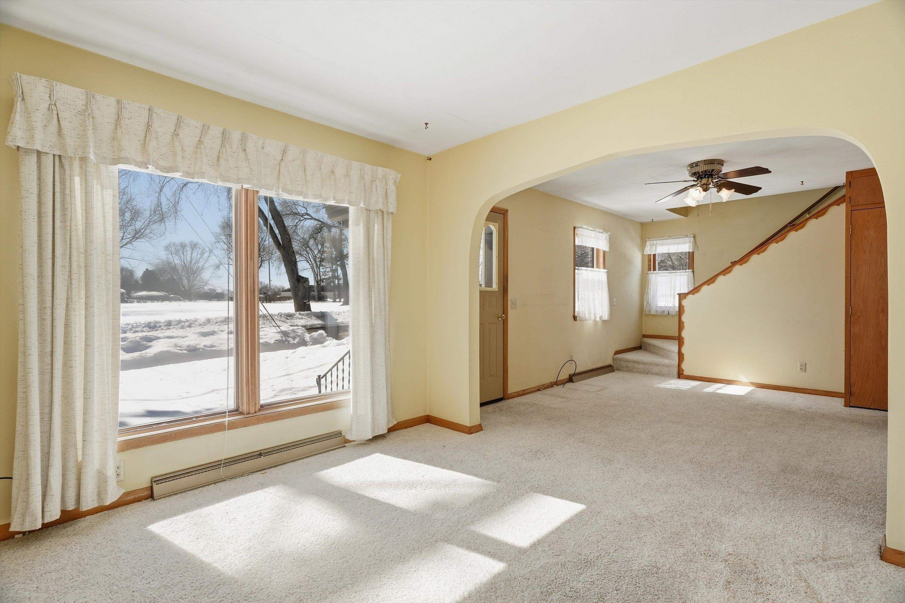 1113 E 4TH STREET, Marshfield, Wisconsin 54449, 3 Bedrooms Bedrooms, ,1 BathroomBathrooms,Residential,For Sale,1113 E 4TH STREET,22601101