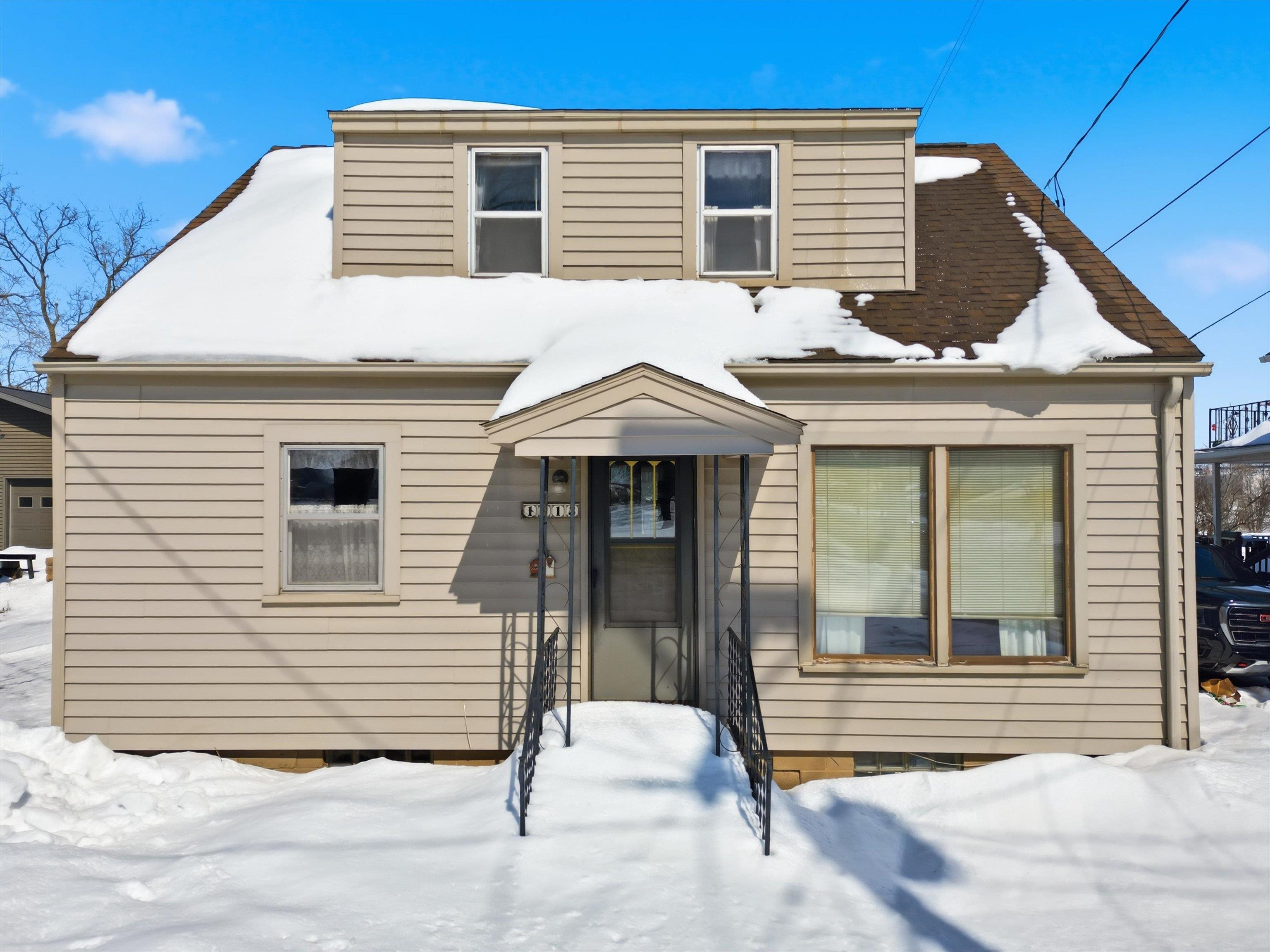 1113 E 4TH STREET, Marshfield, Wisconsin 54449, 3 Bedrooms Bedrooms, ,1 BathroomBathrooms,Residential,For Sale,1113 E 4TH STREET,22601101