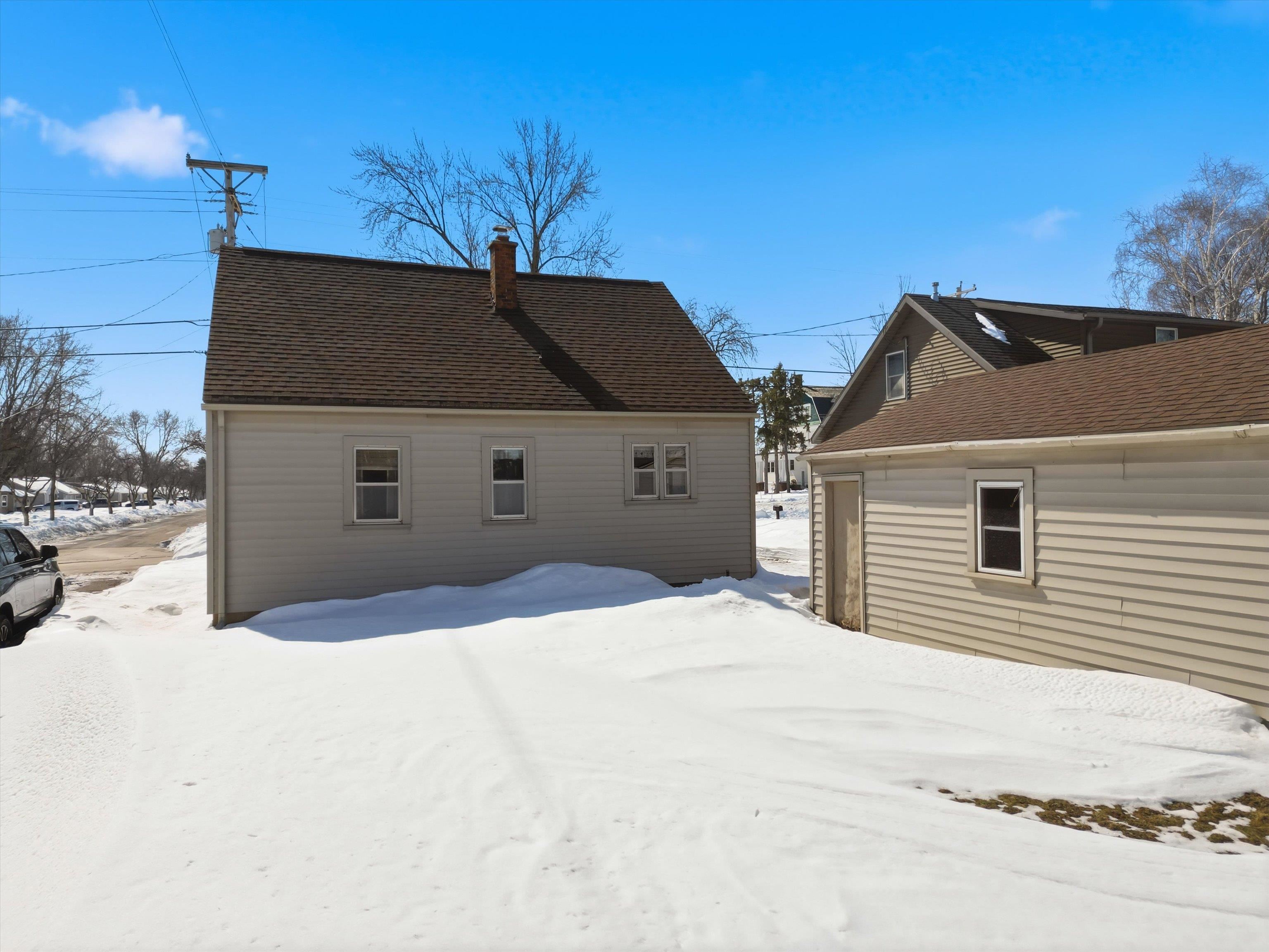 1113 E 4TH STREET, Marshfield, Wisconsin 54449, 3 Bedrooms Bedrooms, ,1 BathroomBathrooms,Residential,For Sale,1113 E 4TH STREET,22601101