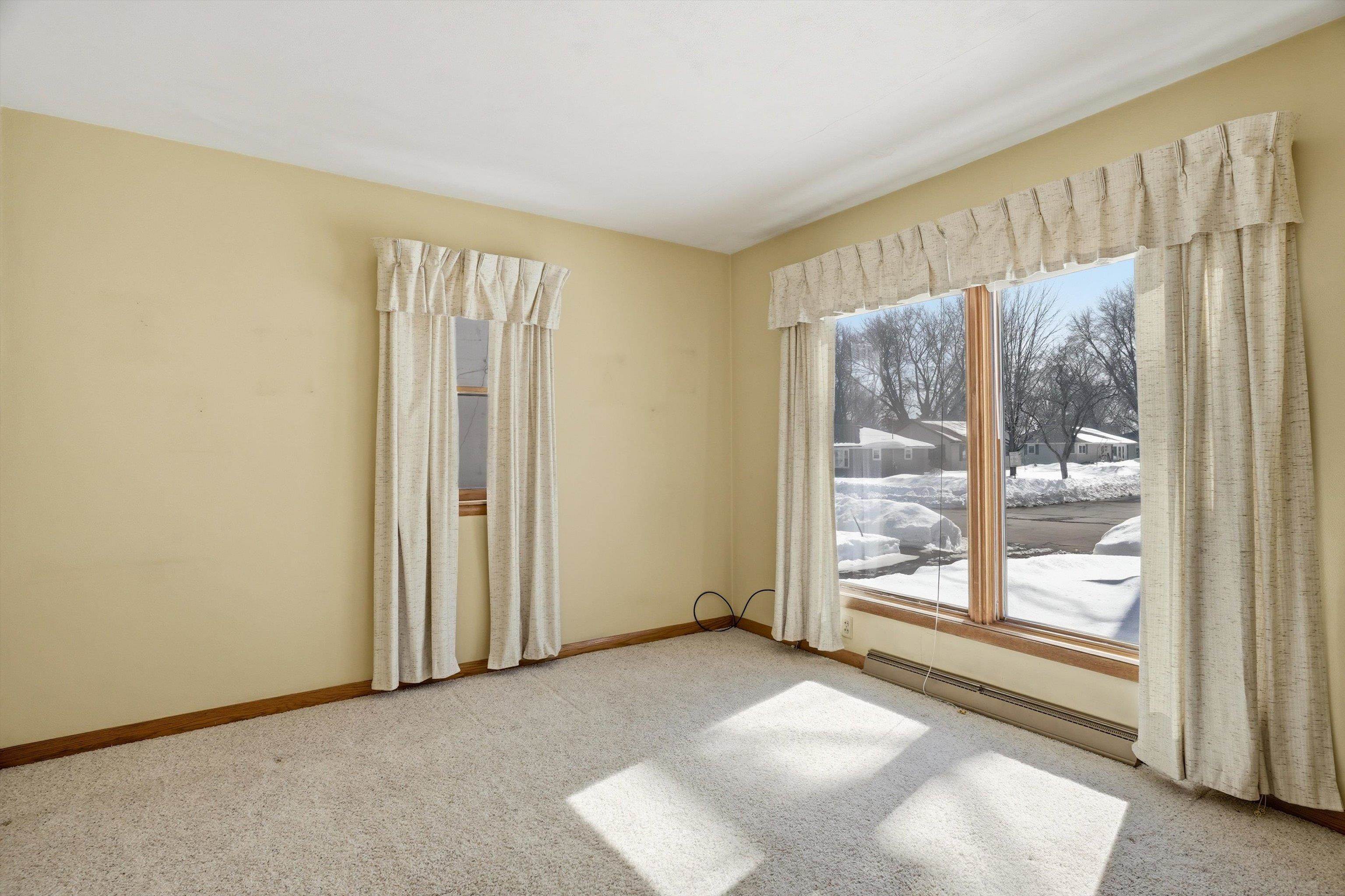 1113 E 4TH STREET, Marshfield, Wisconsin 54449, 3 Bedrooms Bedrooms, ,1 BathroomBathrooms,Residential,For Sale,1113 E 4TH STREET,22601101