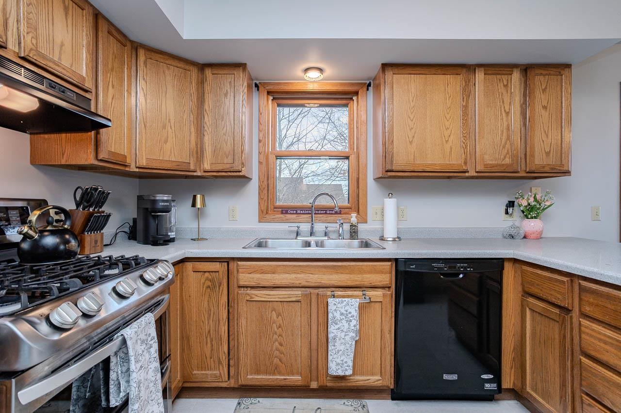 2175 PANIOLO ROAD, Kronenwetter, Wisconsin 54455, 4 Bedrooms Bedrooms, ,3 BathroomsBathrooms,Residential,For Sale,2175 PANIOLO ROAD,22601102