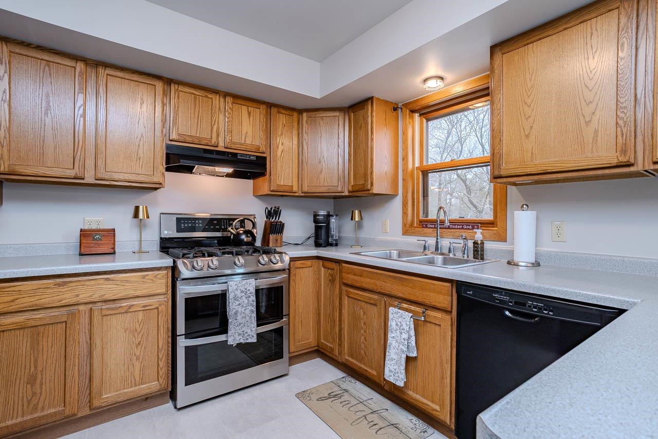 2175 PANIOLO ROAD, Kronenwetter, Wisconsin 54455, 4 Bedrooms Bedrooms, ,3 BathroomsBathrooms,Residential,For Sale,2175 PANIOLO ROAD,22601102
