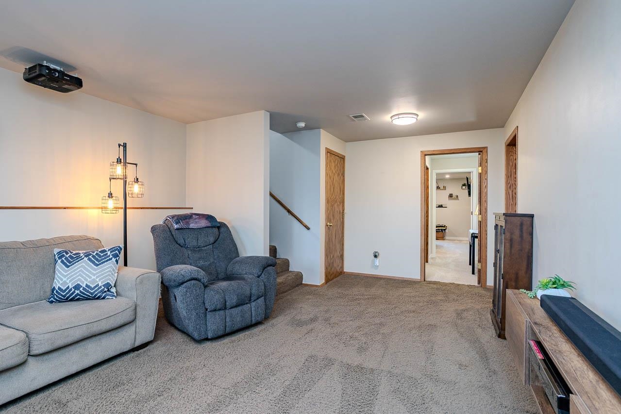2175 PANIOLO ROAD, Kronenwetter, Wisconsin 54455, 4 Bedrooms Bedrooms, ,3 BathroomsBathrooms,Residential,For Sale,2175 PANIOLO ROAD,22601102