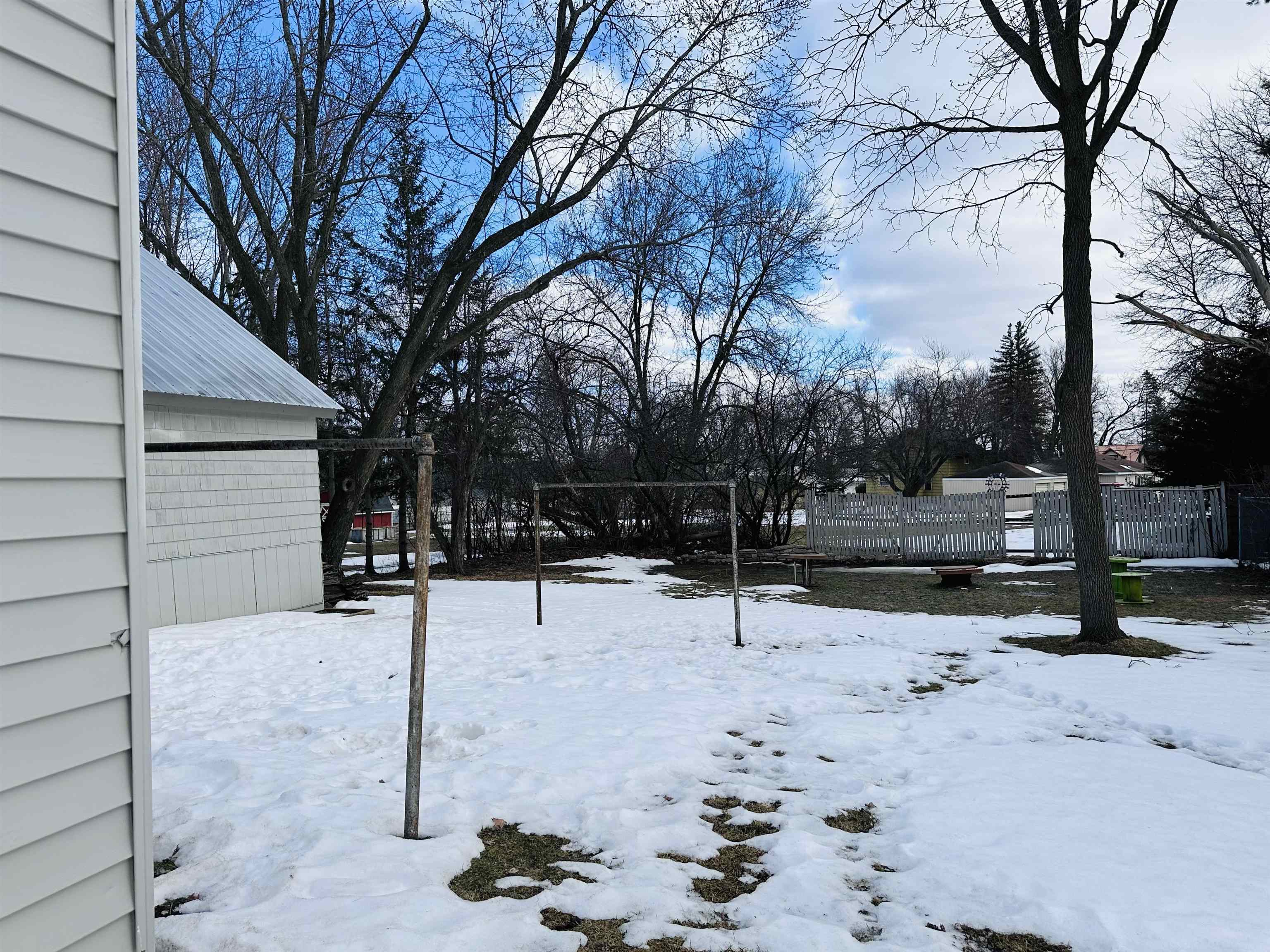 818 WESTERN STREET, Marshfield, Wisconsin 54449, 2 Bedrooms Bedrooms, ,1 BathroomBathrooms,Multi-family,For Sale,818 WESTERN STREET,22601105