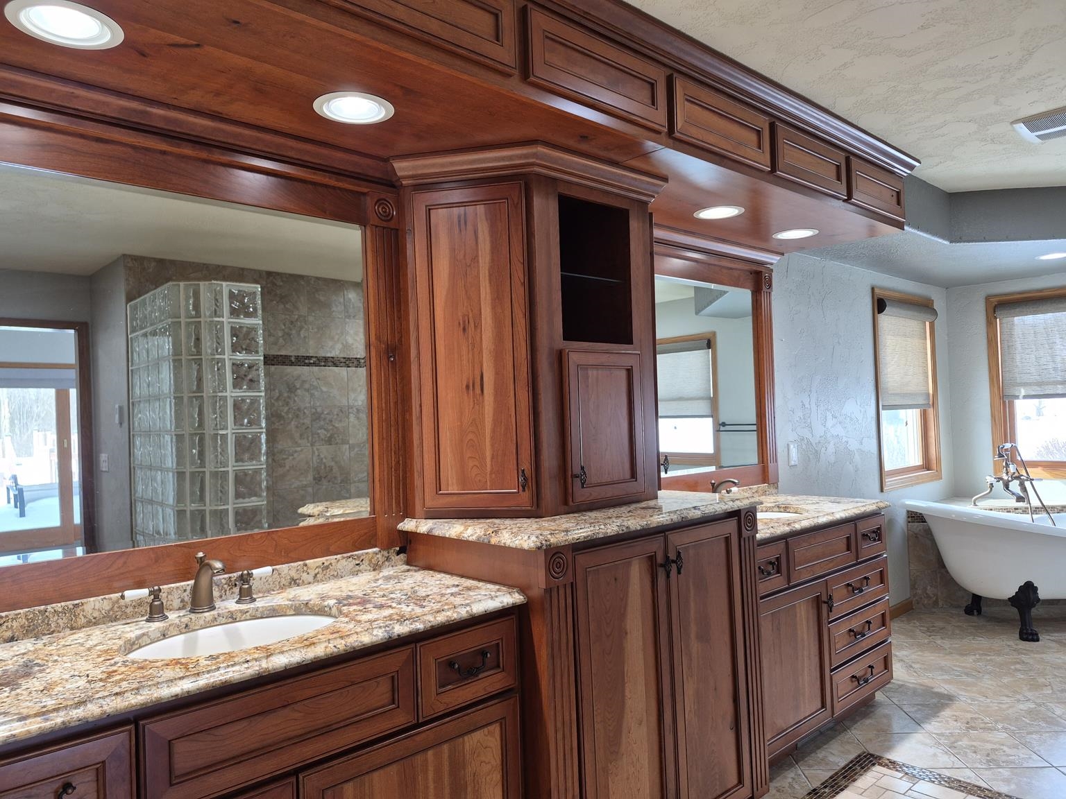 8268 HEGGELUND LANE, Marshfield, Wisconsin 54449, 3 Bedrooms Bedrooms, ,2 BathroomsBathrooms,Residential,For Sale,8268 HEGGELUND LANE,22601107