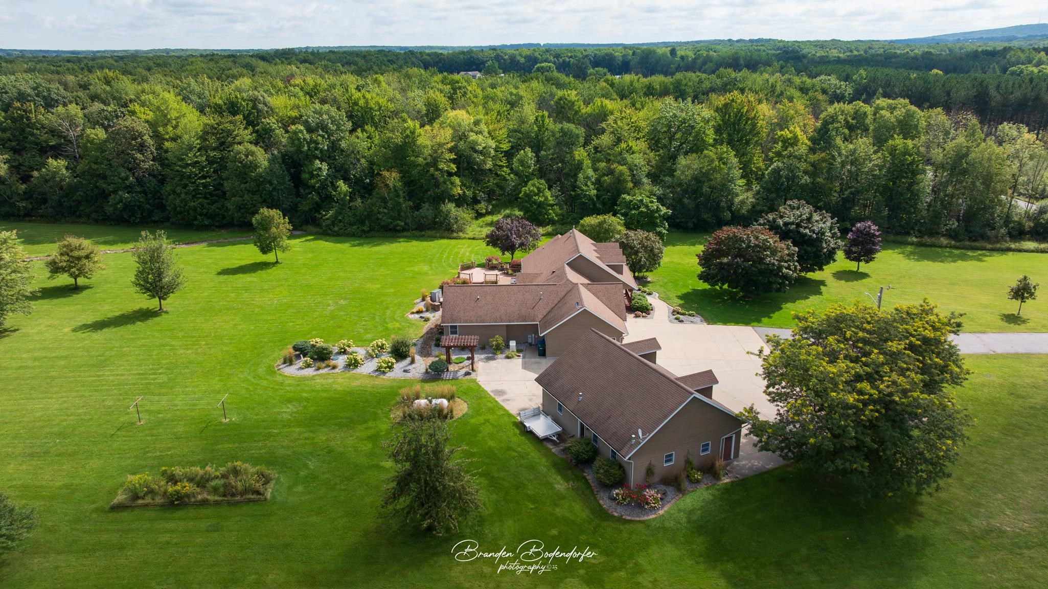 8268 HEGGELUND LANE, Marshfield, Wisconsin 54449, 3 Bedrooms Bedrooms, ,2 BathroomsBathrooms,Residential,For Sale,8268 HEGGELUND LANE,22601107