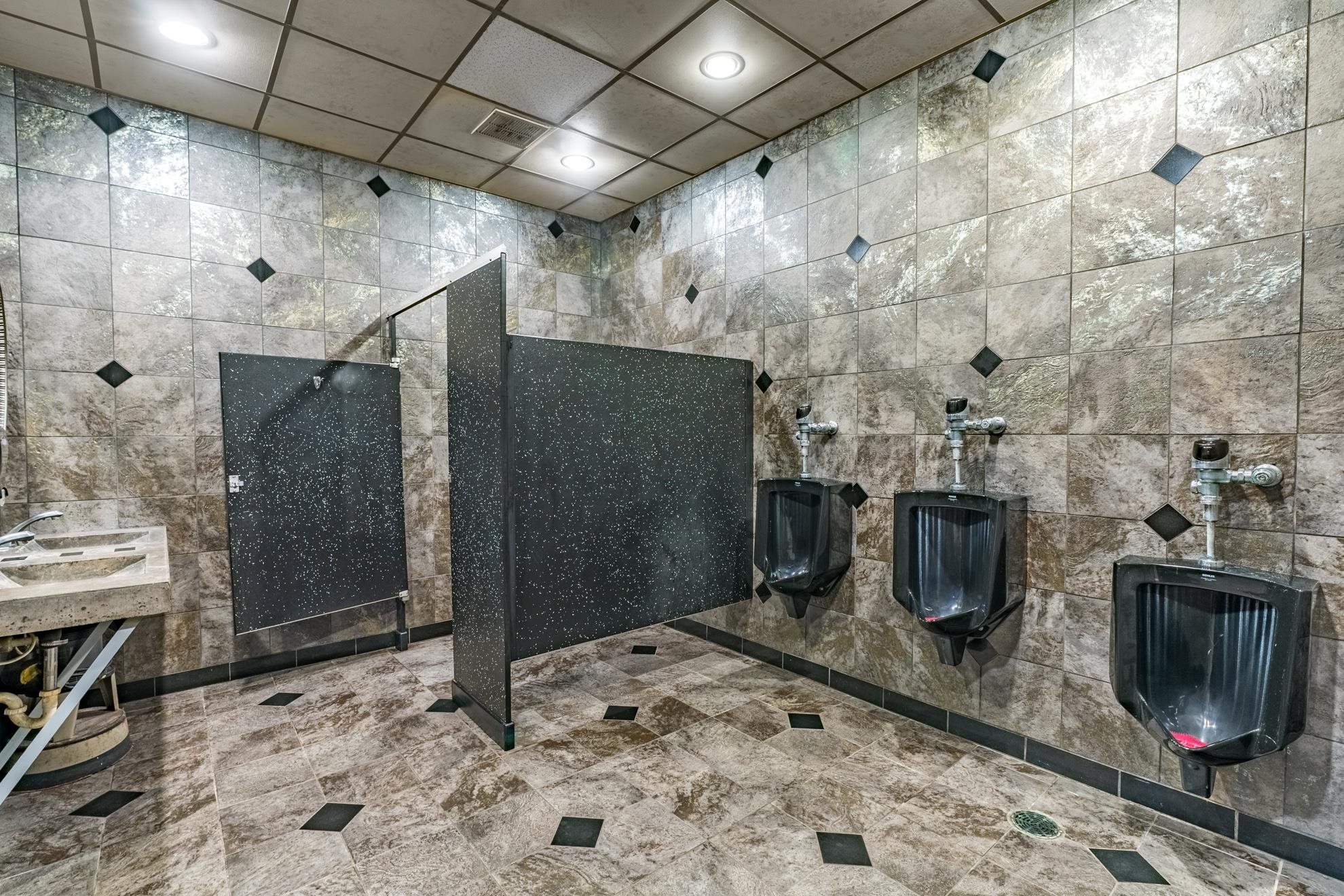 861 GRAND AVENUE, Schofield, Wisconsin 54476, ,Commercial/industrial,For Sale,861 GRAND AVENUE,22601108