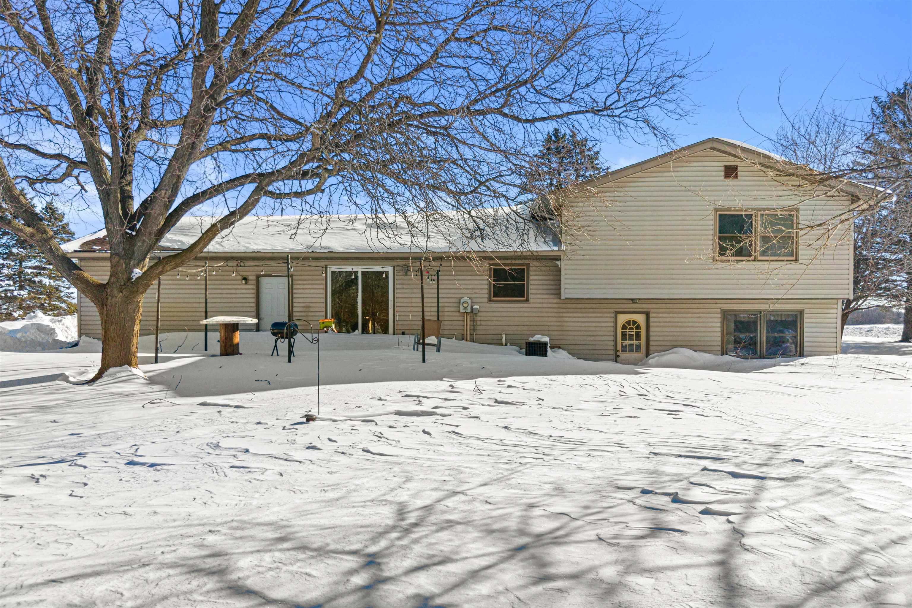 5390 COUNTY ROAD Q, Amherst, Wisconsin 54406, 3 Bedrooms Bedrooms, ,1 BathroomBathrooms,Residential,For Sale,5390 COUNTY ROAD Q,22601112