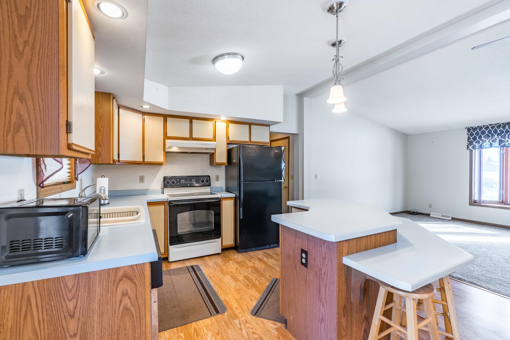119300 HAWK COURT, Stratford, Wisconsin 54484, 2 Bedrooms Bedrooms, ,3 BathroomsBathrooms,Residential,For Sale,119300 HAWK COURT,22601117
