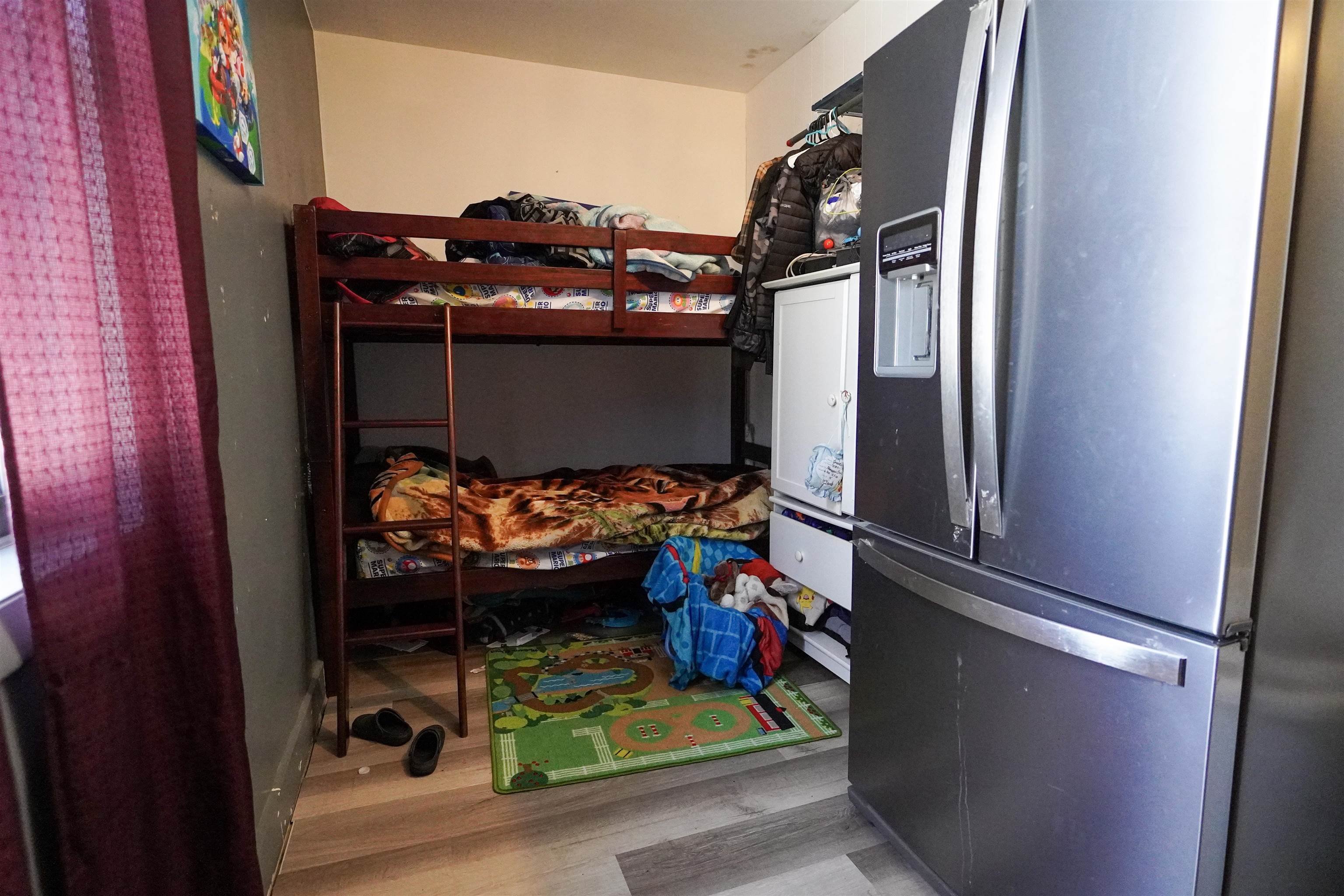 233047 STATE HIGHWAY 13, Abbotsford, Wisconsin 54405, 5 Bedrooms Bedrooms, ,1 BathroomBathrooms,Residential,For Sale,233047 STATE HIGHWAY 13,22601120