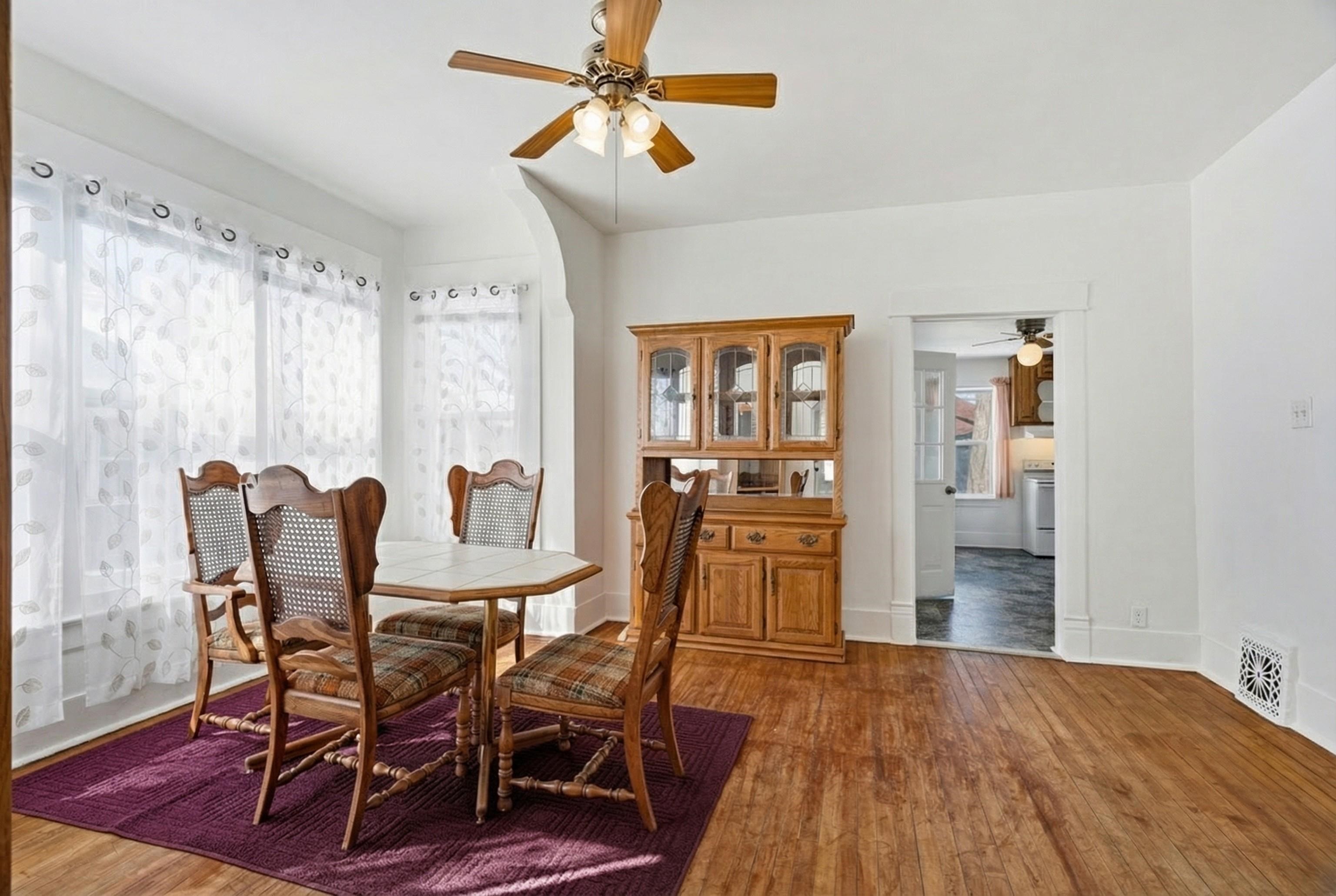 504 S MAPLE AVENUE, Marshfield, Wisconsin 54449, 4 Bedrooms Bedrooms, ,2 BathroomsBathrooms,Residential,For Sale,504 S MAPLE AVENUE,22601122