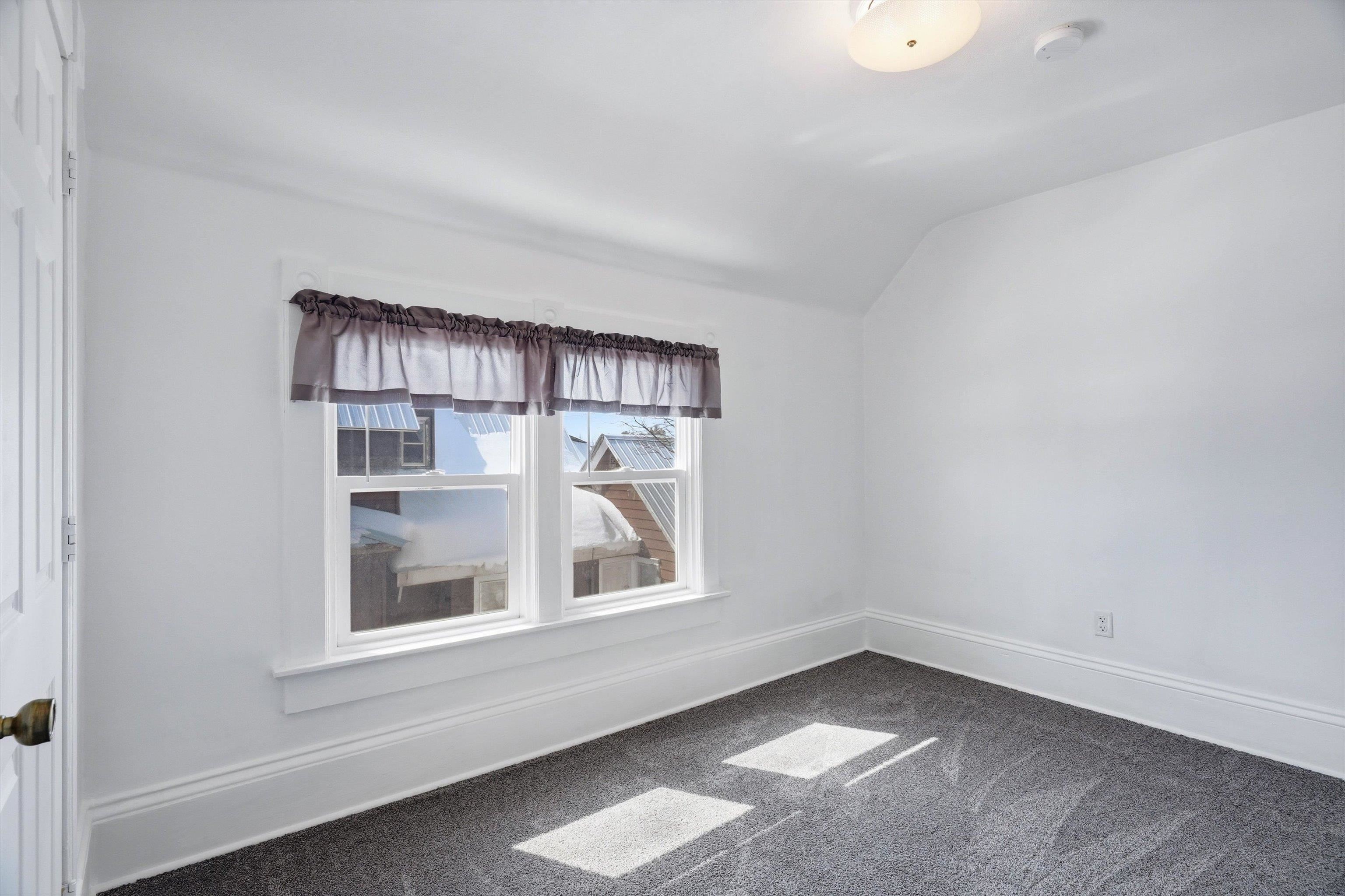 504 S MAPLE AVENUE, Marshfield, Wisconsin 54449, 4 Bedrooms Bedrooms, ,2 BathroomsBathrooms,Residential,For Sale,504 S MAPLE AVENUE,22601122