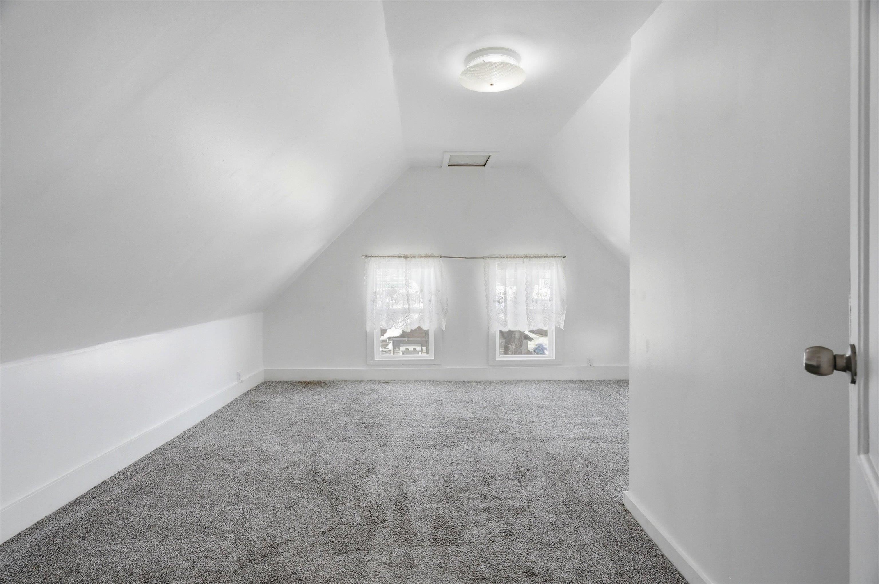 504 S MAPLE AVENUE, Marshfield, Wisconsin 54449, 4 Bedrooms Bedrooms, ,2 BathroomsBathrooms,Residential,For Sale,504 S MAPLE AVENUE,22601122