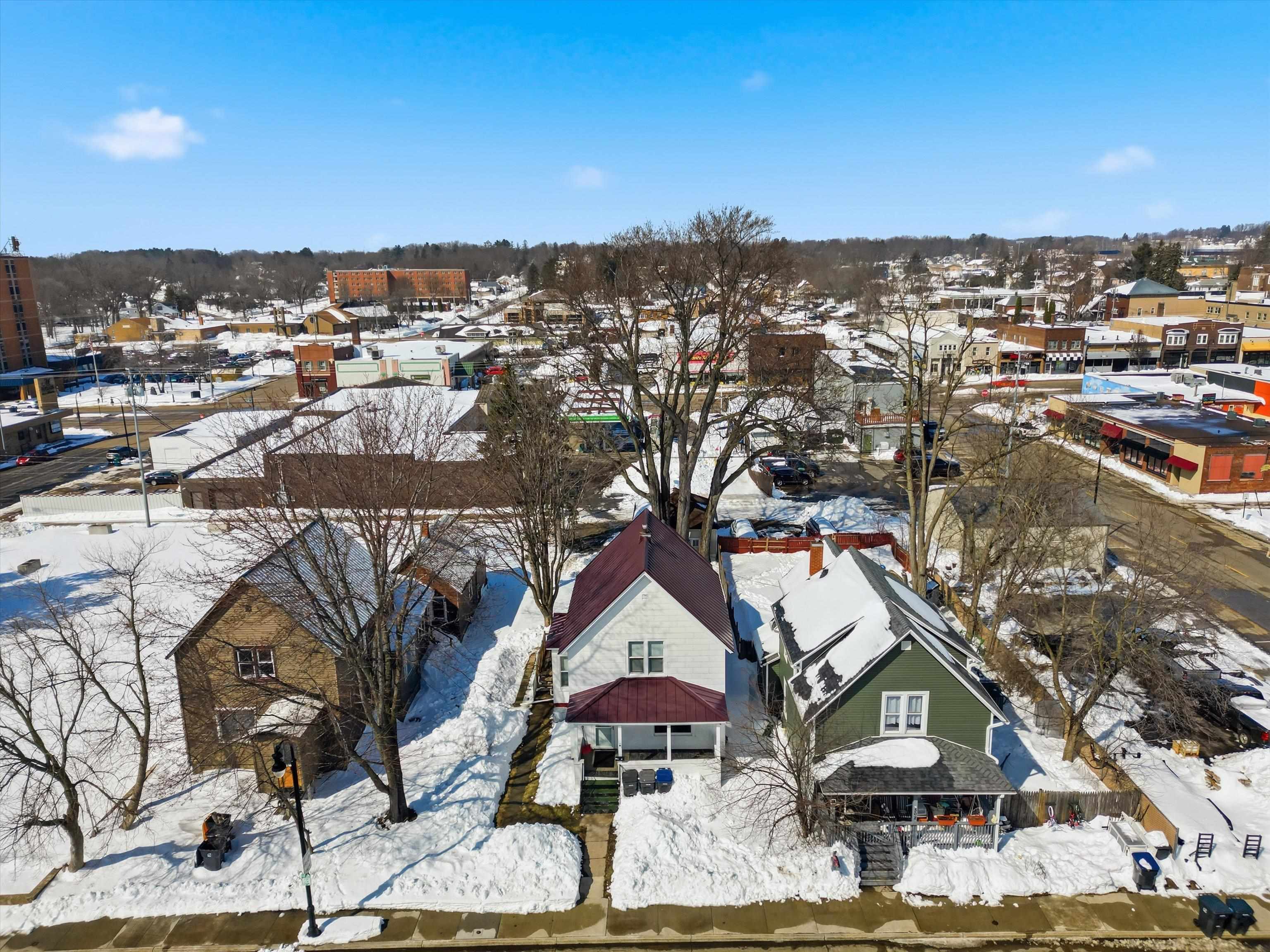 504 S MAPLE AVENUE, Marshfield, Wisconsin 54449, 4 Bedrooms Bedrooms, ,2 BathroomsBathrooms,Residential,For Sale,504 S MAPLE AVENUE,22601122
