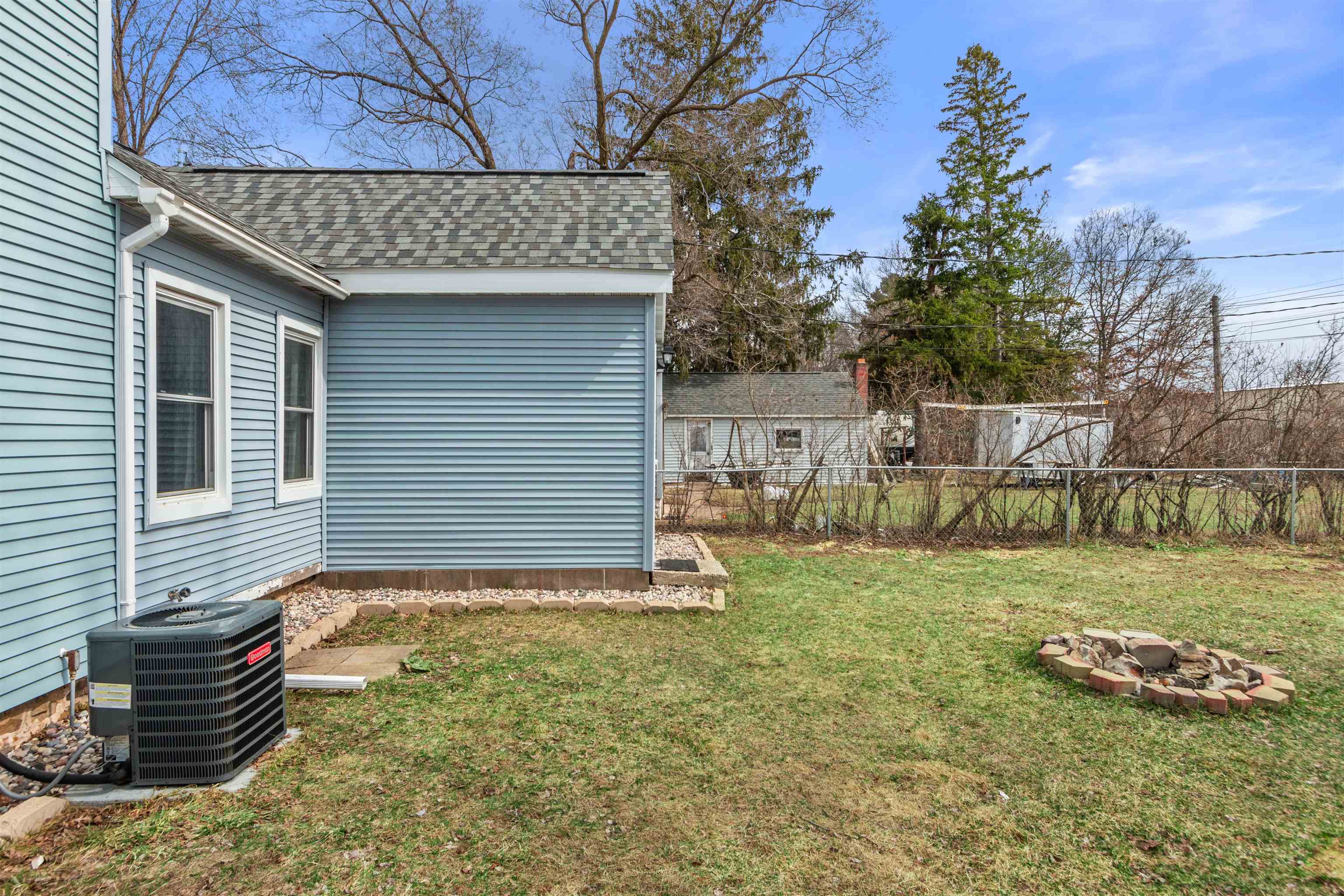 1630 OAK STREET, Wisconsin Rapids, Wisconsin 54494, 3 Bedrooms Bedrooms, ,1 BathroomBathrooms,Residential,For Sale,1630 OAK STREET,22601124