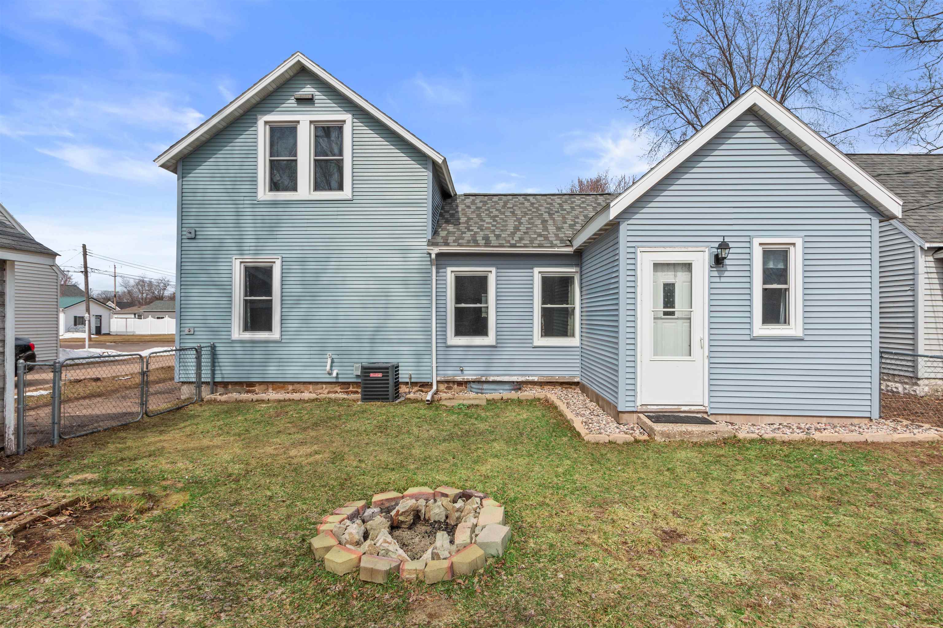 1630 OAK STREET, Wisconsin Rapids, Wisconsin 54494, 3 Bedrooms Bedrooms, ,1 BathroomBathrooms,Residential,For Sale,1630 OAK STREET,22601124