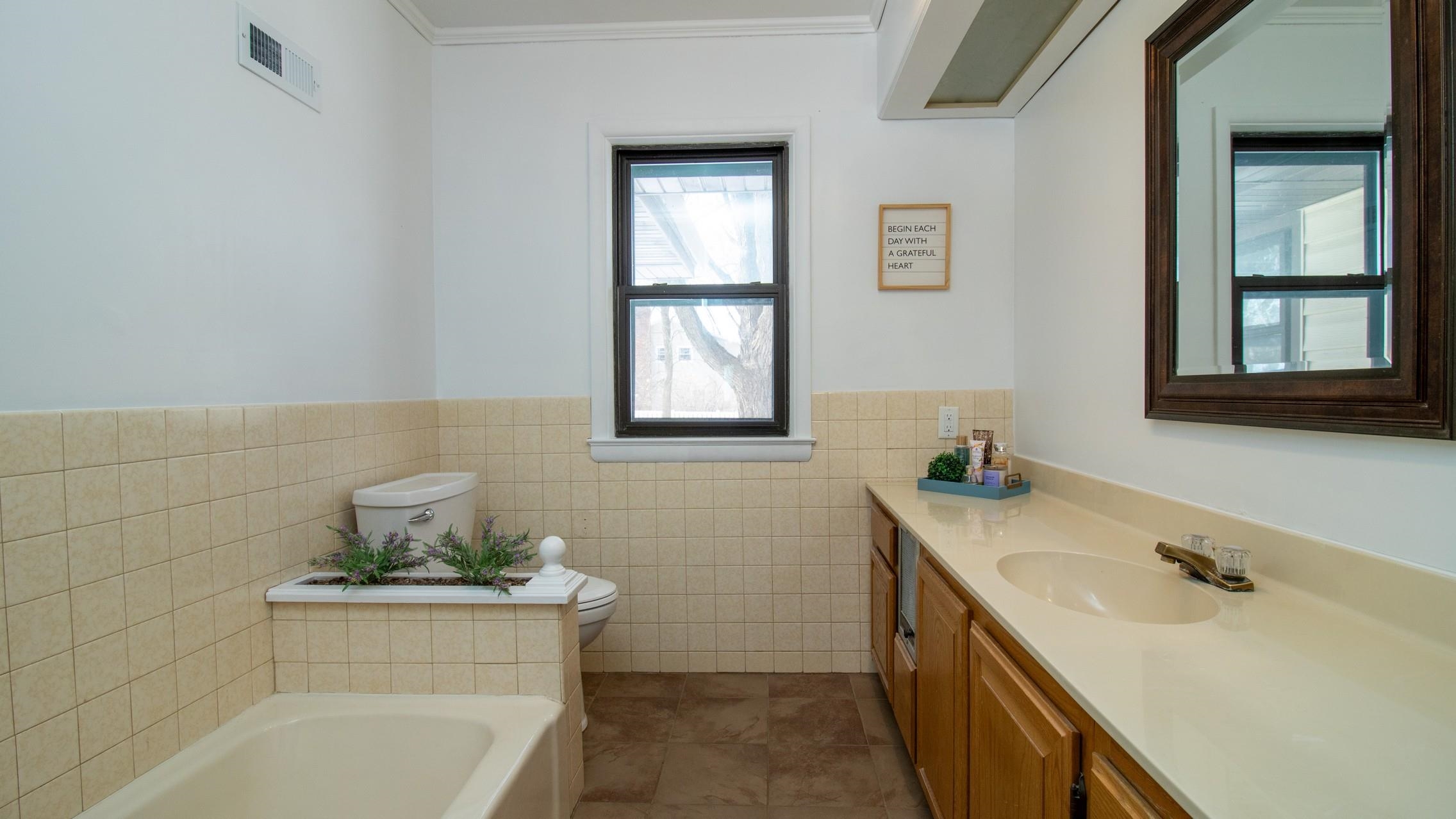 412 S CYPRESS AVENUE, Marshfield, Wisconsin 54449, 3 Bedrooms Bedrooms, ,1 BathroomBathrooms,Residential,For Sale,412 S CYPRESS AVENUE,22601128