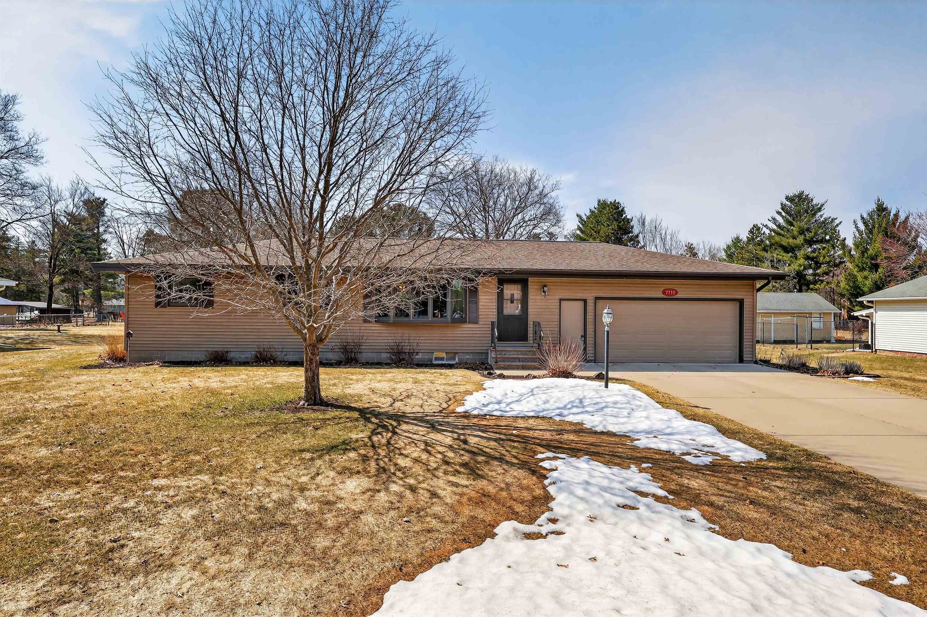 7710 MEADOWLARK LANE, Wisconsin Rapids, Wisconsin 54494, 3 Bedrooms Bedrooms, ,2 BathroomsBathrooms,Residential,For Sale,7710 MEADOWLARK LANE,22601137