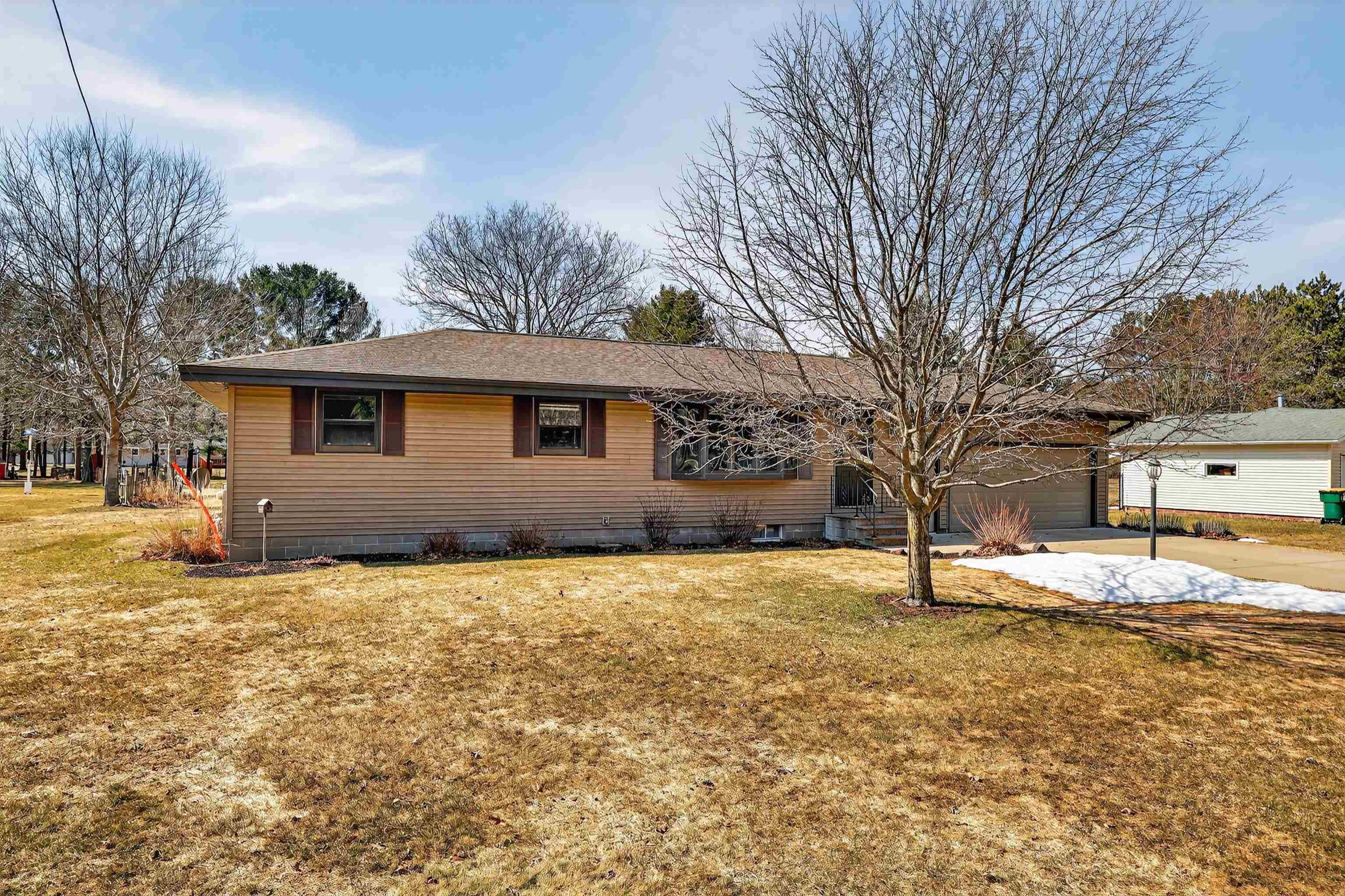 7710 MEADOWLARK LANE, Wisconsin Rapids, Wisconsin 54494, 3 Bedrooms Bedrooms, ,2 BathroomsBathrooms,Residential,For Sale,7710 MEADOWLARK LANE,22601137